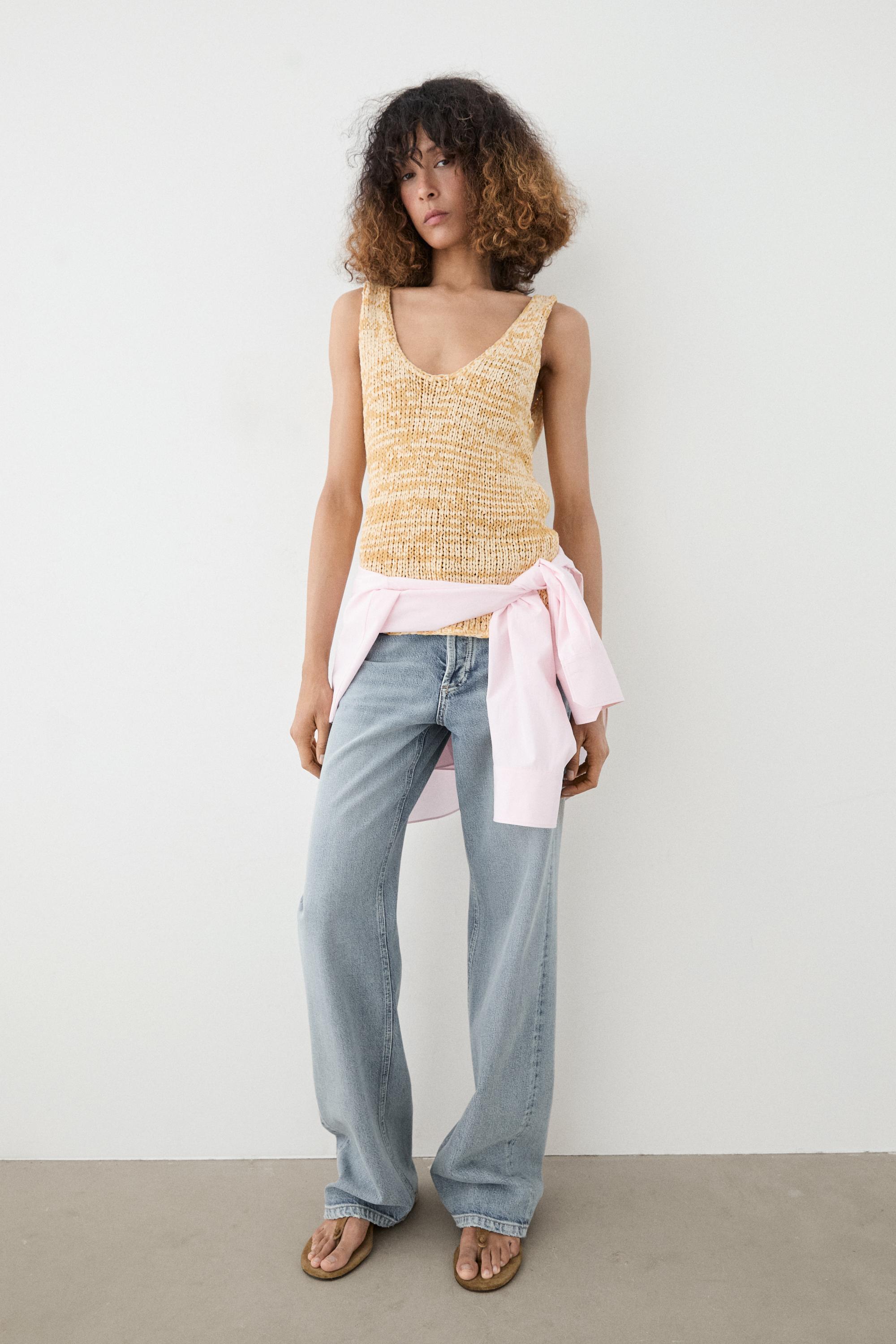 Round neck knit top — YELLOW