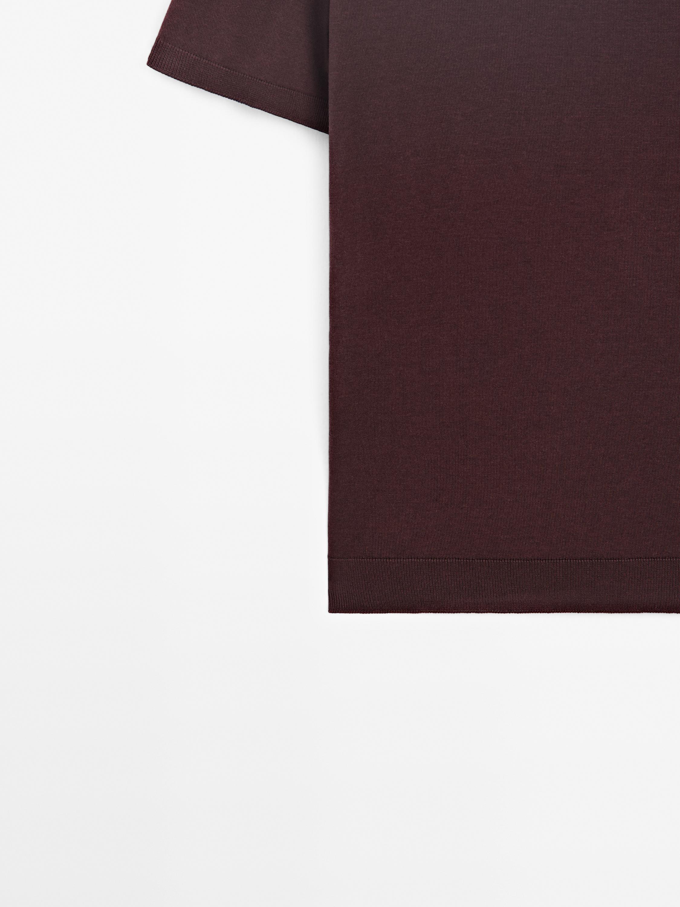 Short sleeve fine knit sweater
