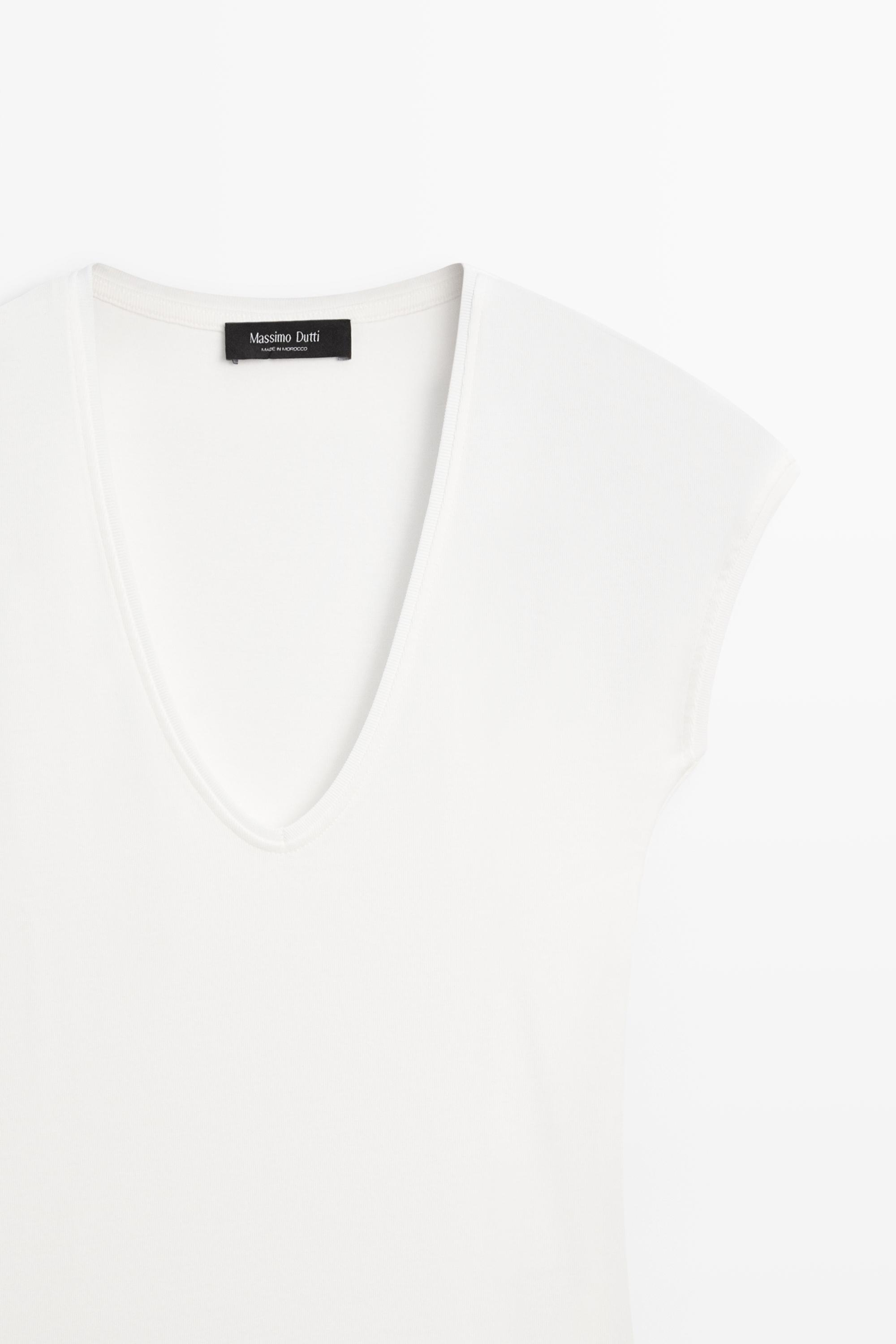 V-neck T-shirt — Off white
