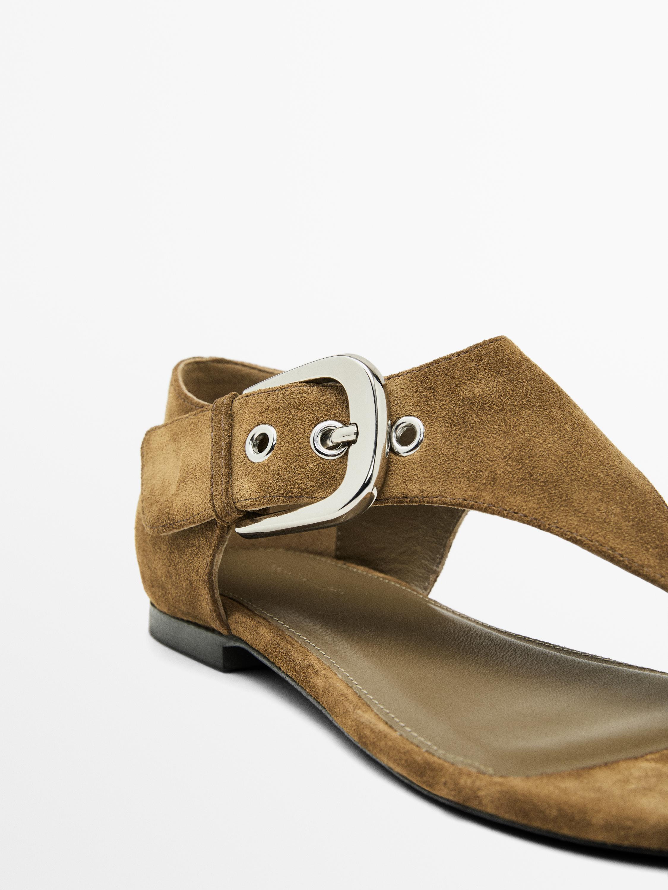 Split suede flat sandals