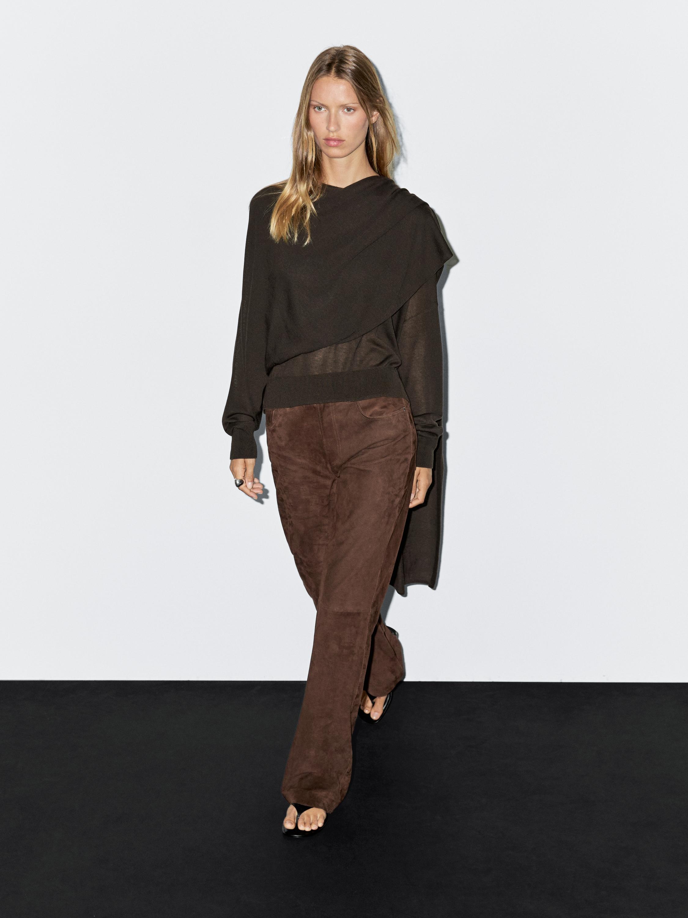 Pull en maille avec foulard