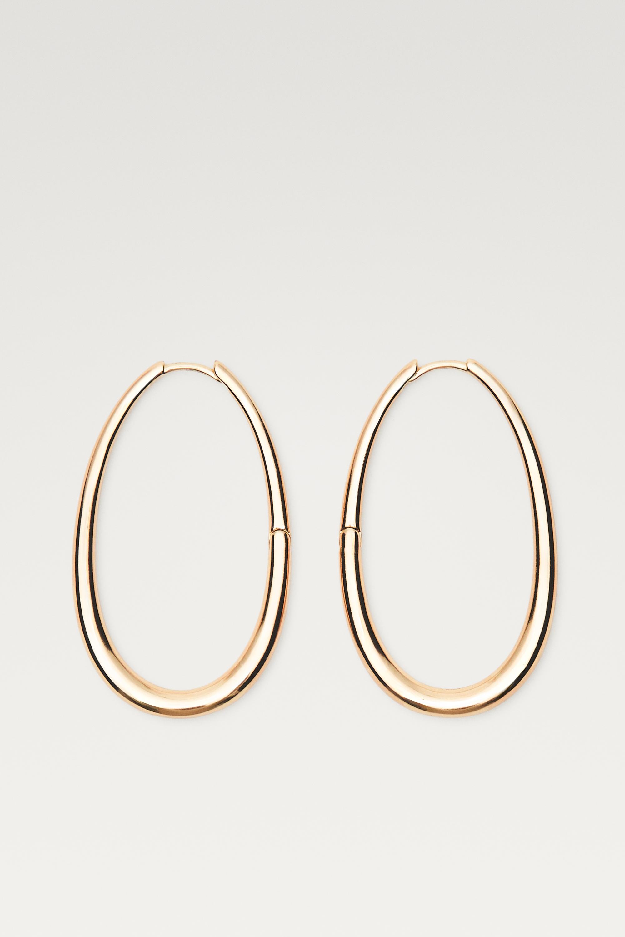 Oval hoop earrings — GOLDEN