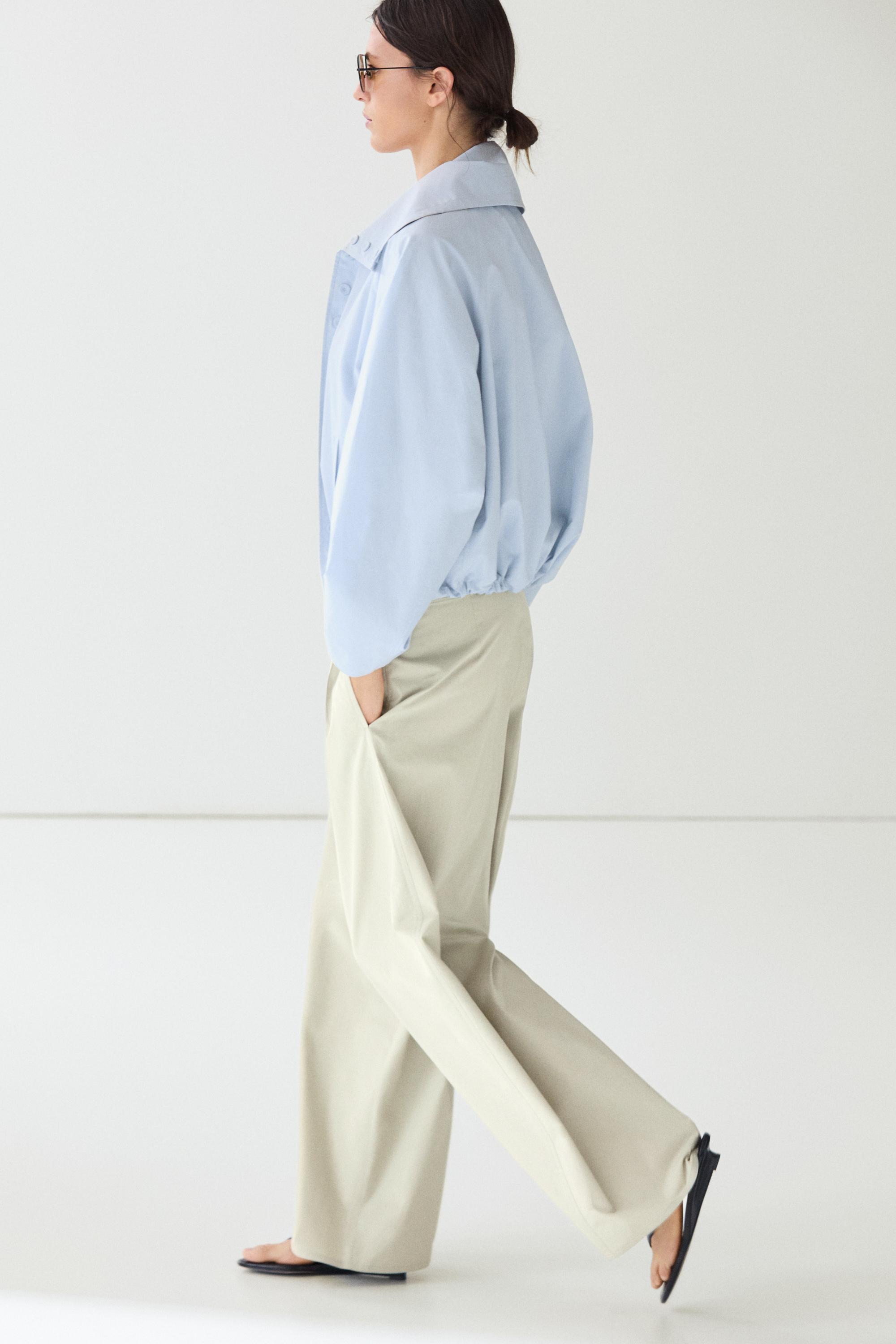 Wide-leg pants with pleated sash detail — Greyish green