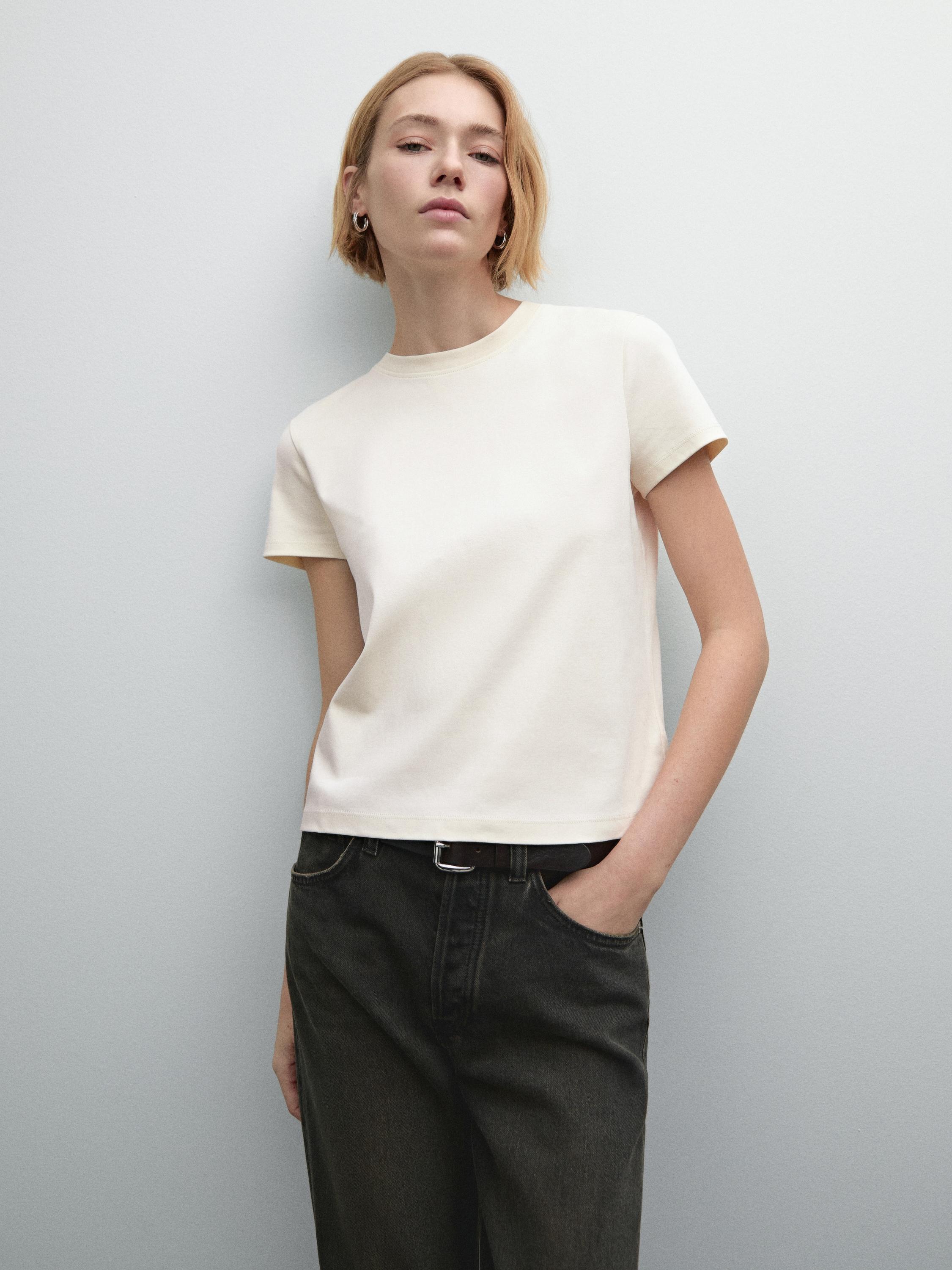 Heavy weight cotton T-shirt with seam detail