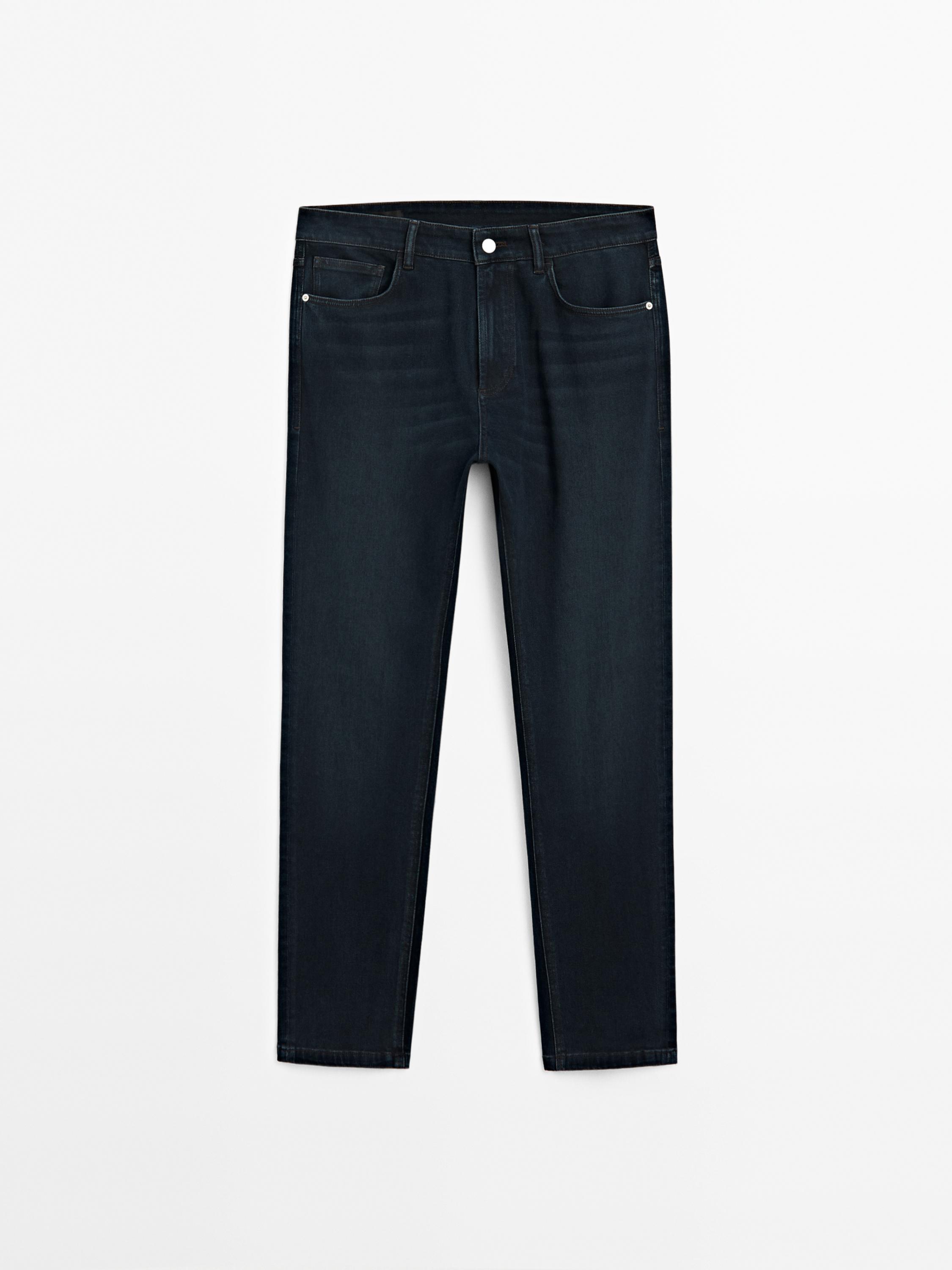 Leichte Jeans im Slim-Fit