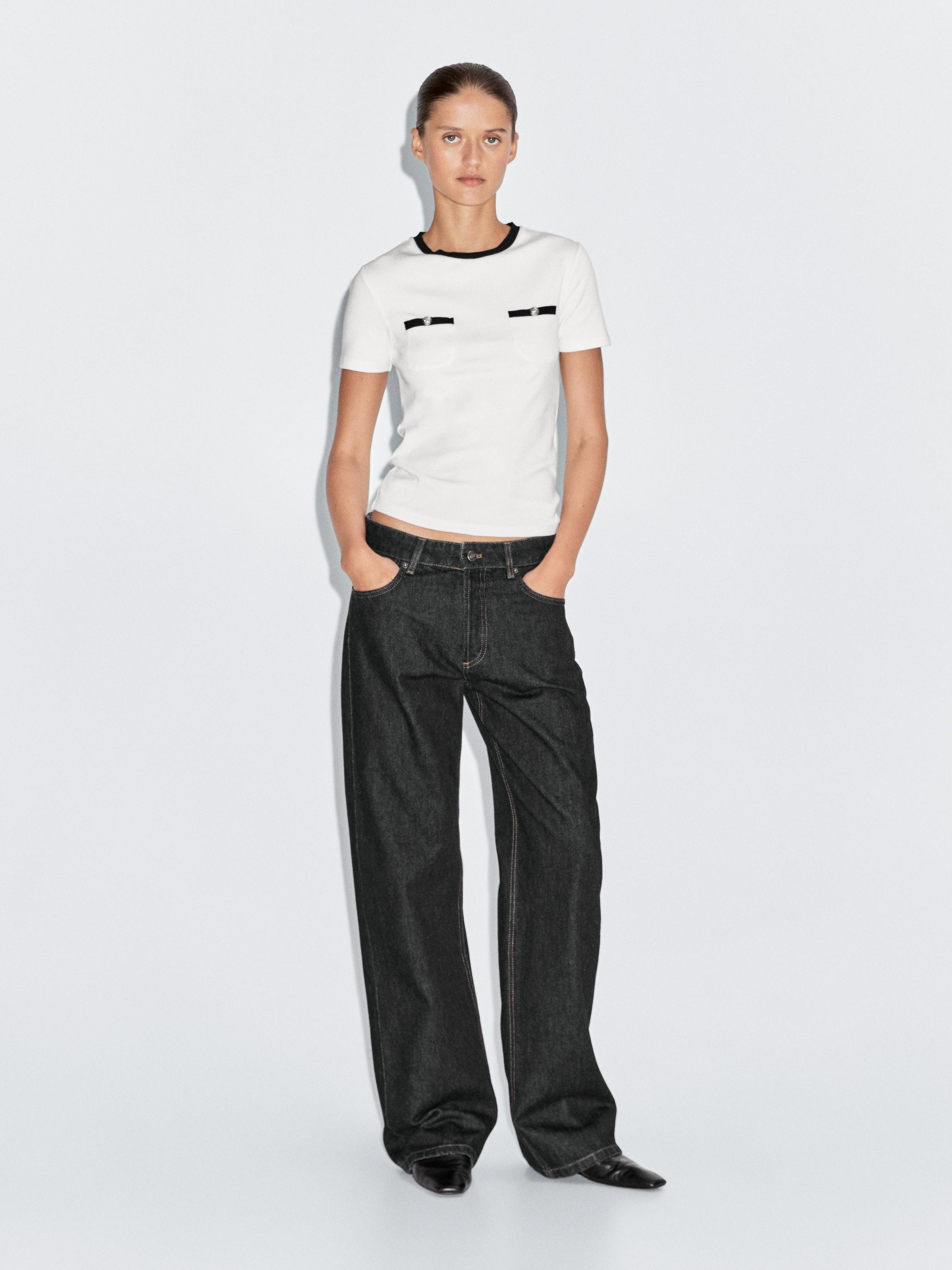 Short sleeve T-shirt with pocket details
