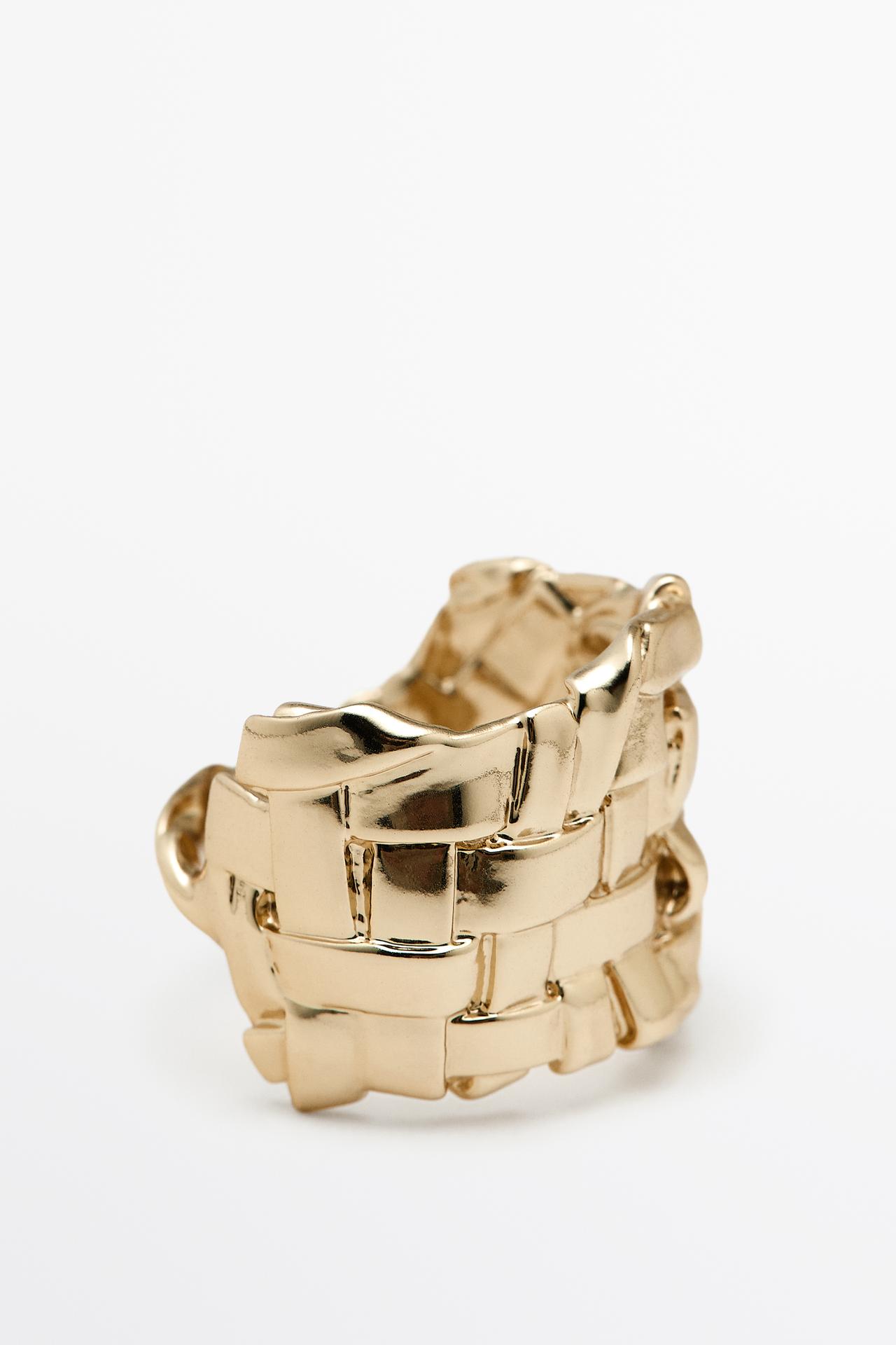 Basket detail ring — GOLDEN
