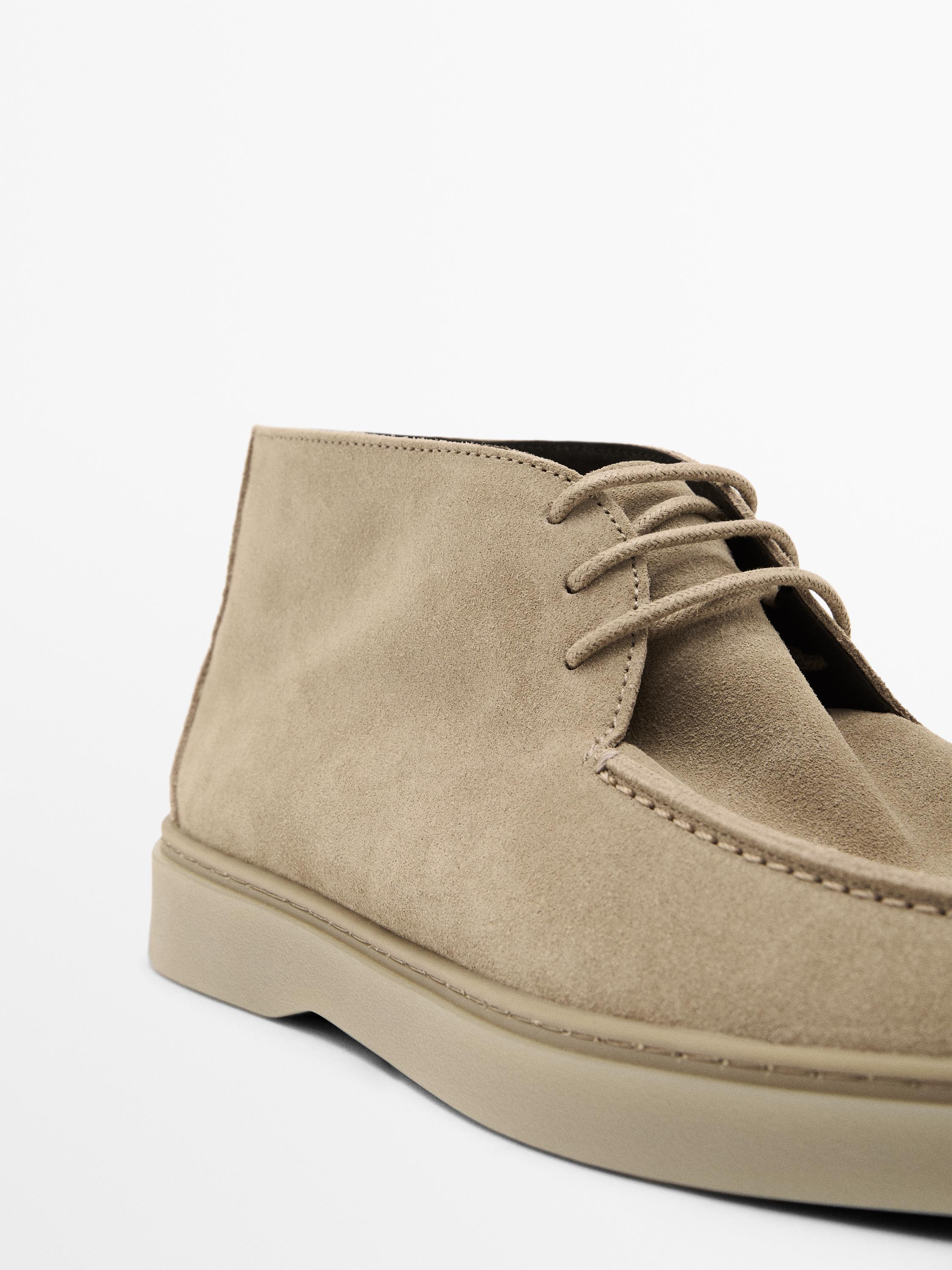 Zapato abotinado soft serraje