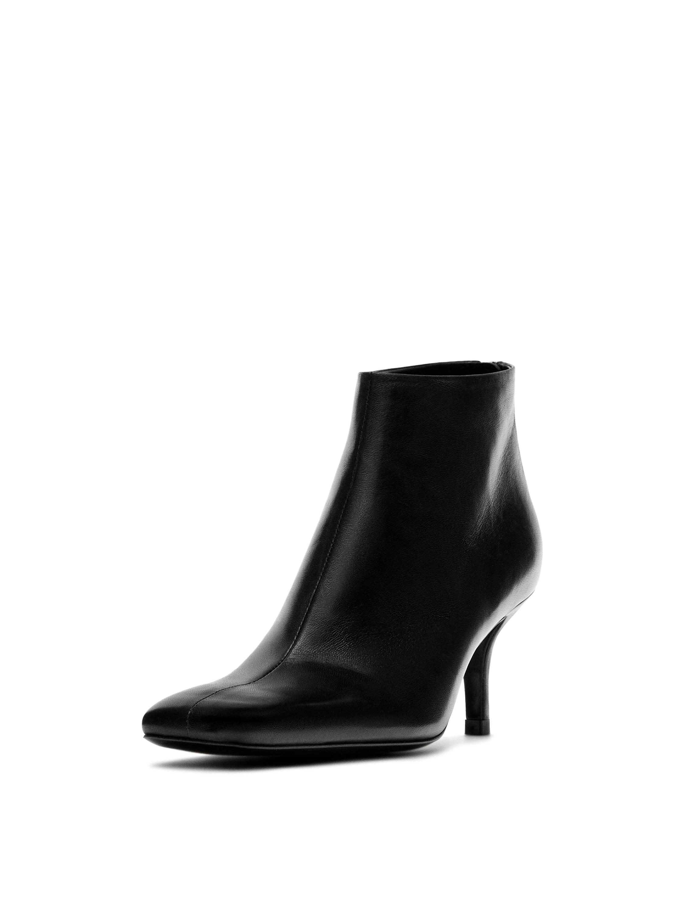 Leather heeled ankle boots - Made in Italy — BLACK