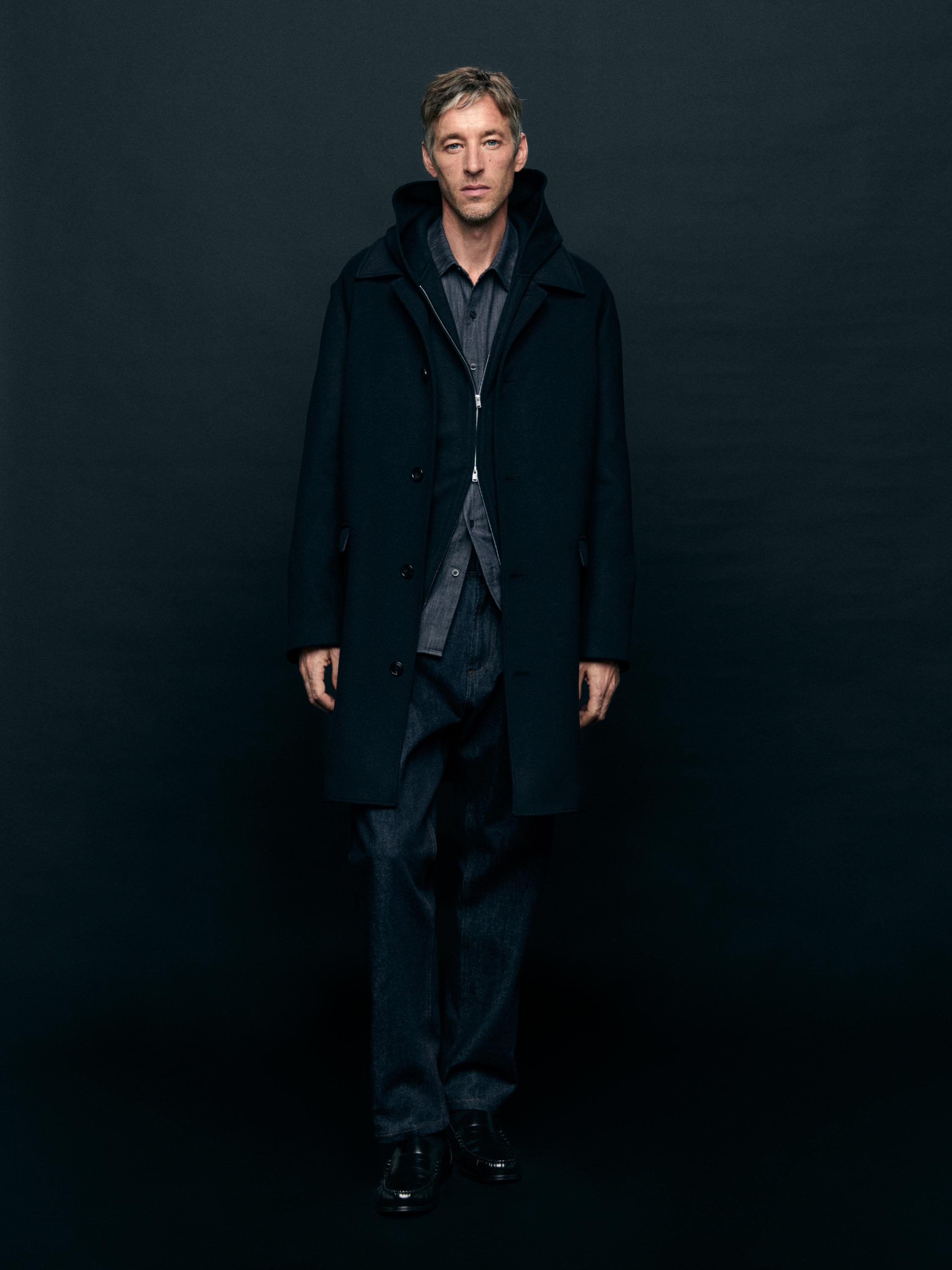 Medium wool blend coat