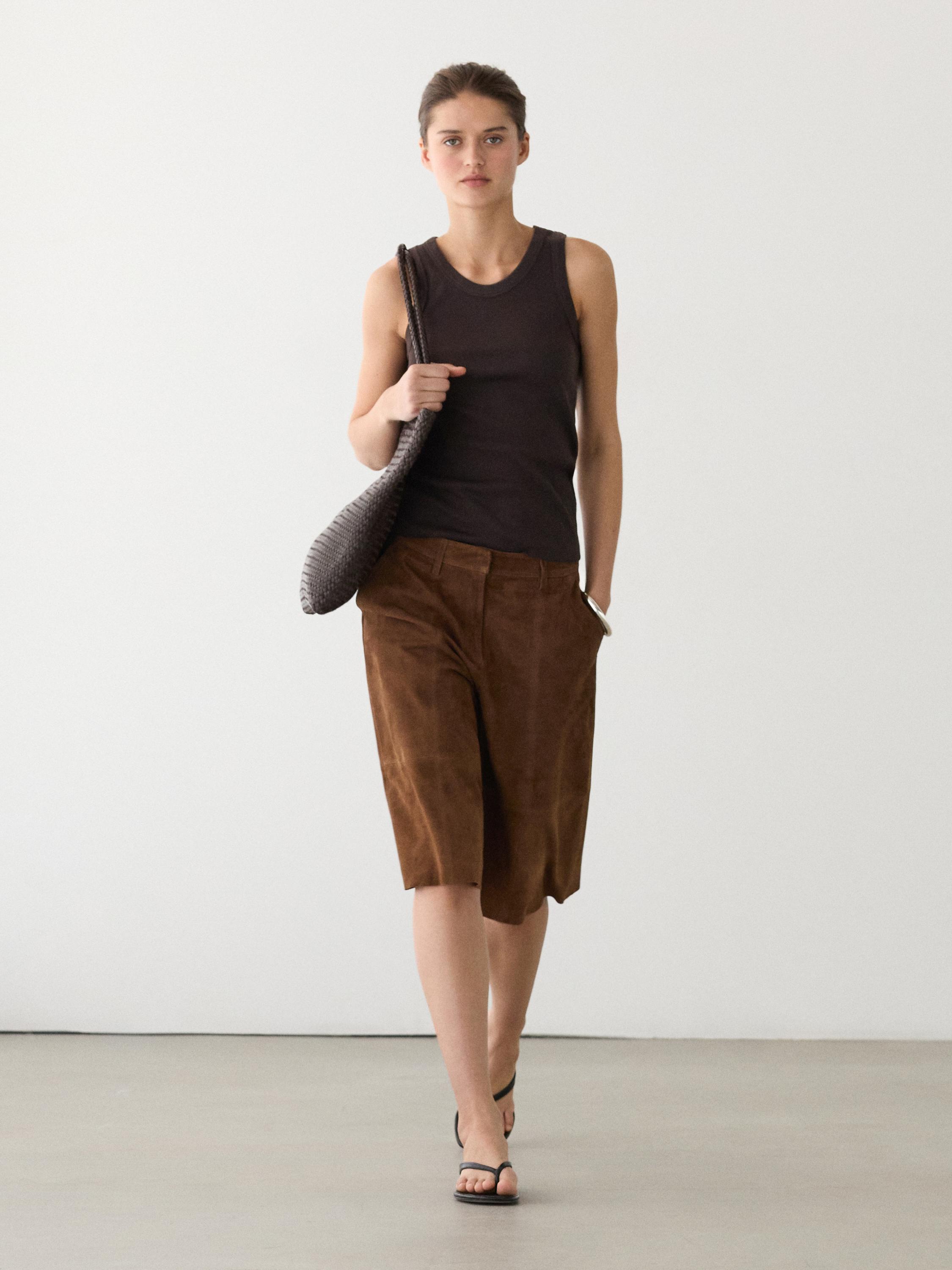 Long suede leather Bermuda shorts — BROWN
