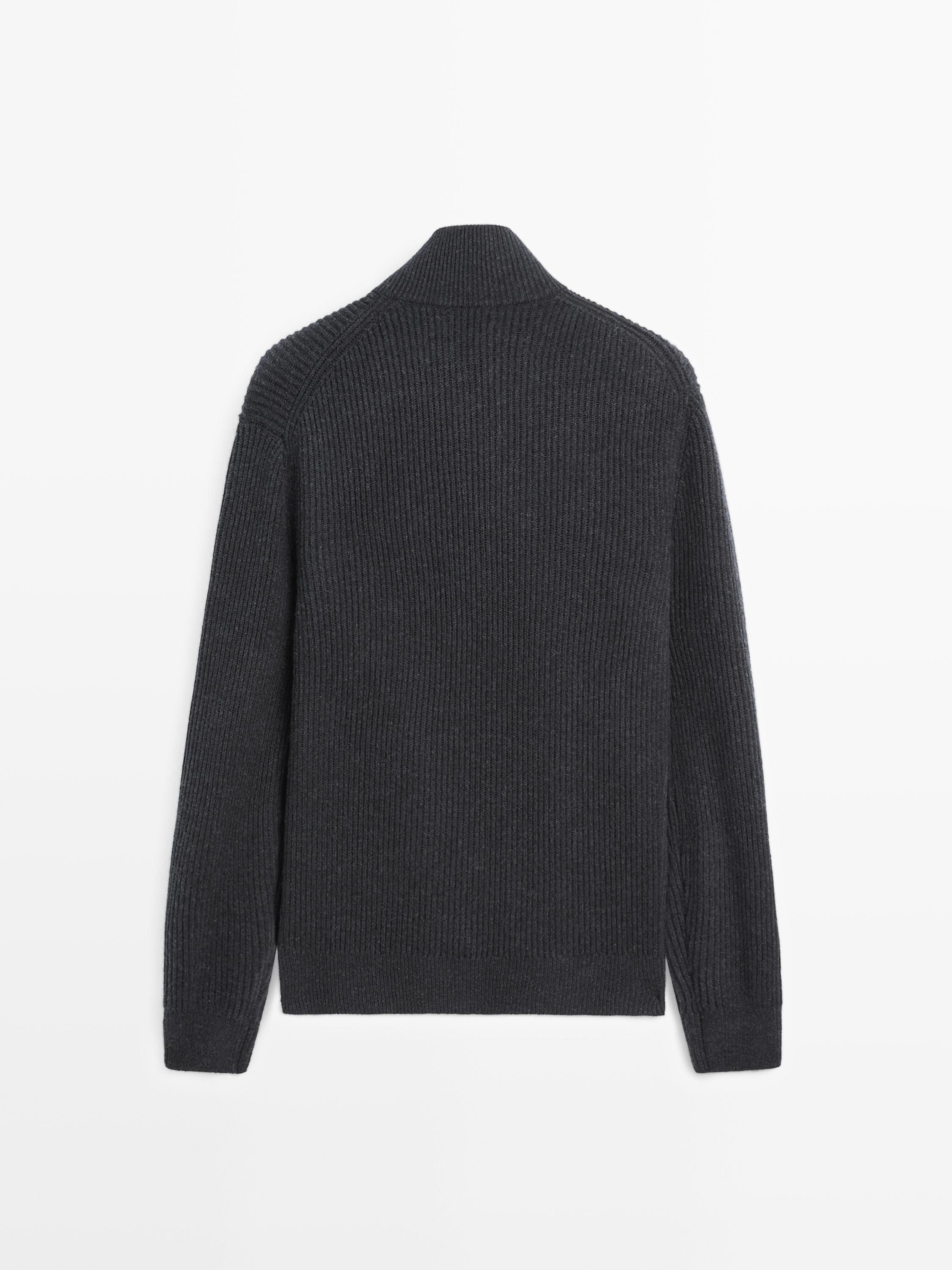Cardigan with zip pockets and contrast detail
