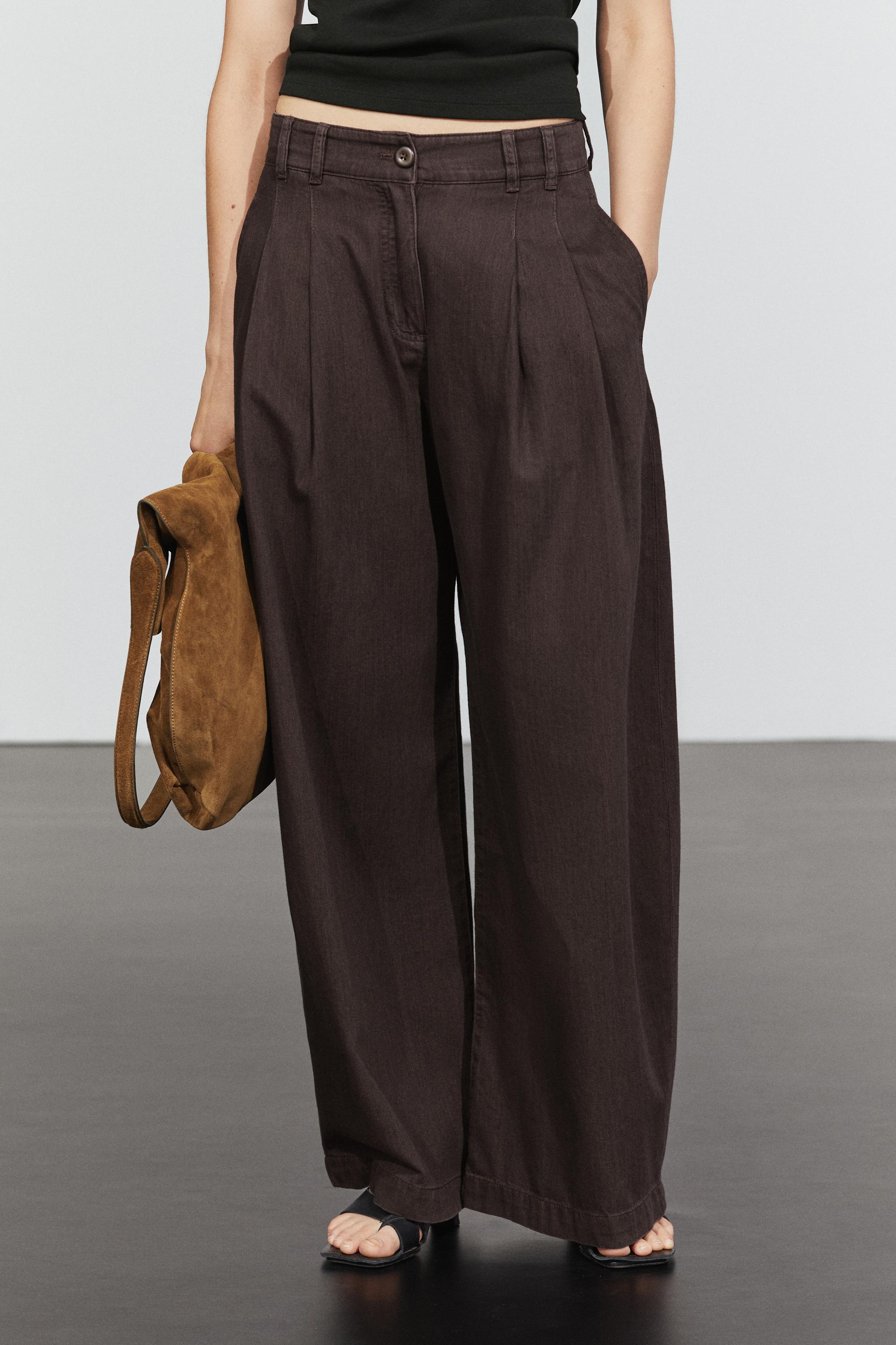 Pleated barrel fit jeans — BROWN