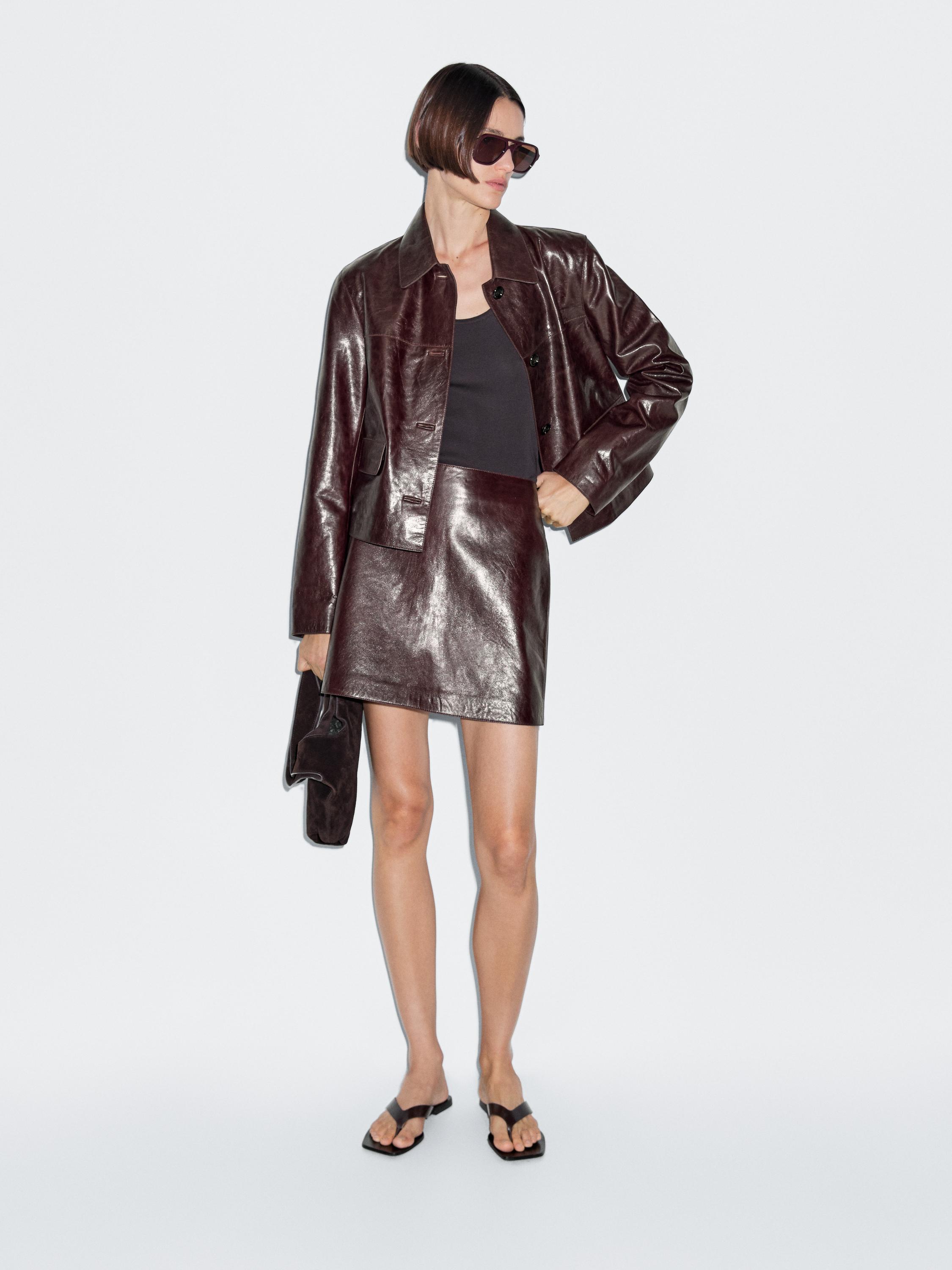 Jupe courte en cuir nappa