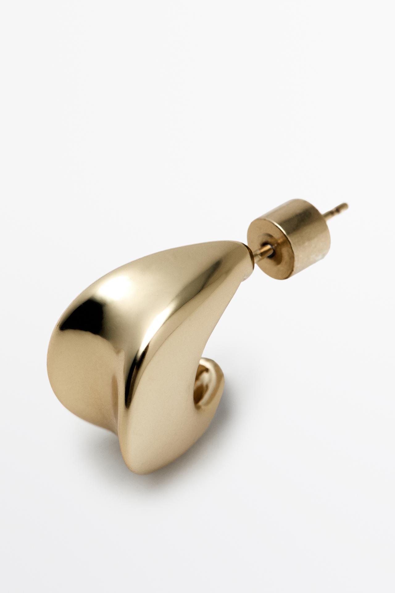Curved hoop earrings — GOLDEN