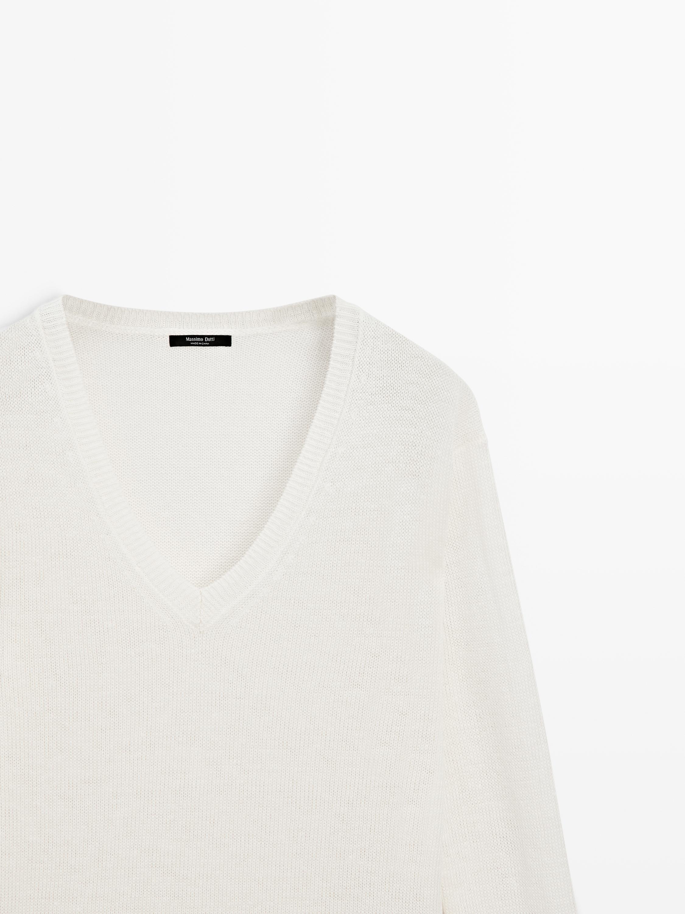 Linen V-neck knit sweater