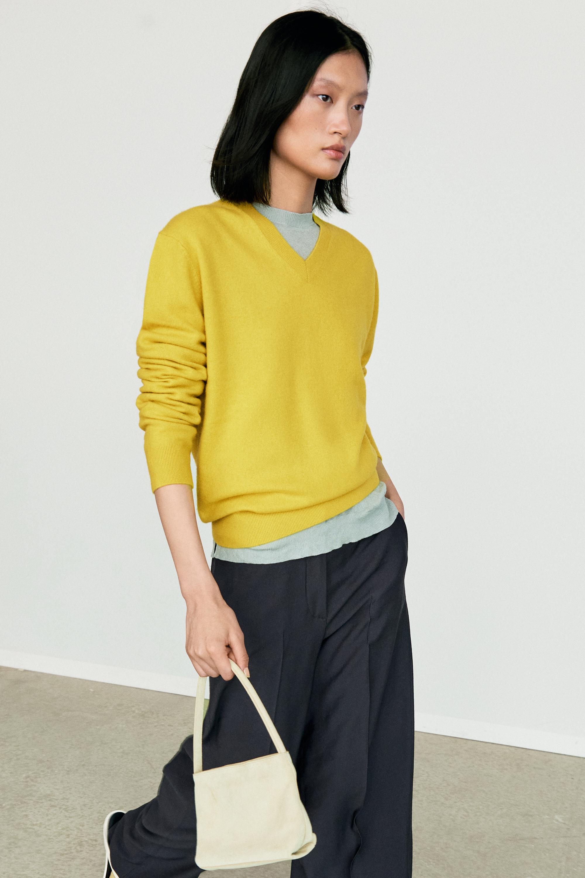 100% cashmere knit sweater — LIME