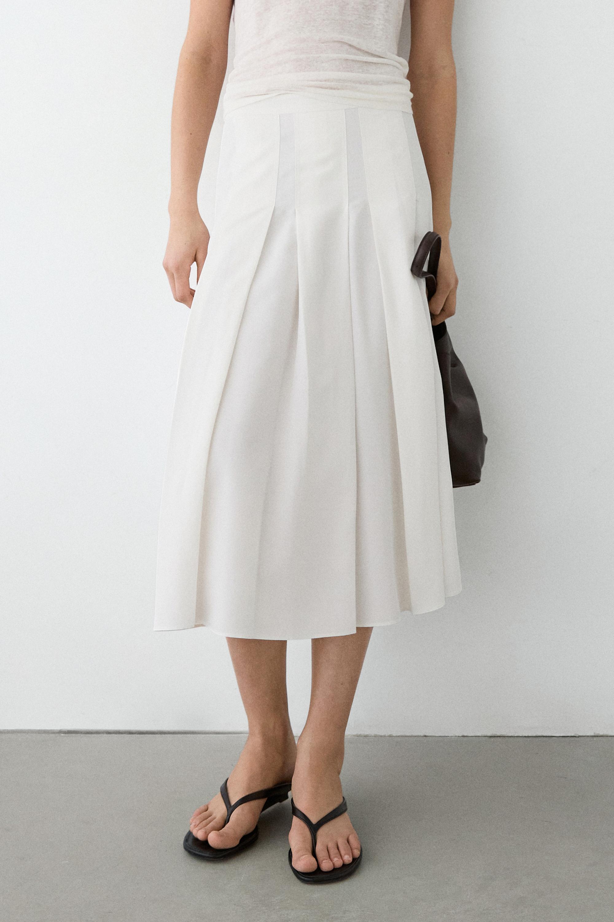 Midi skirt with box pleats — WHITE