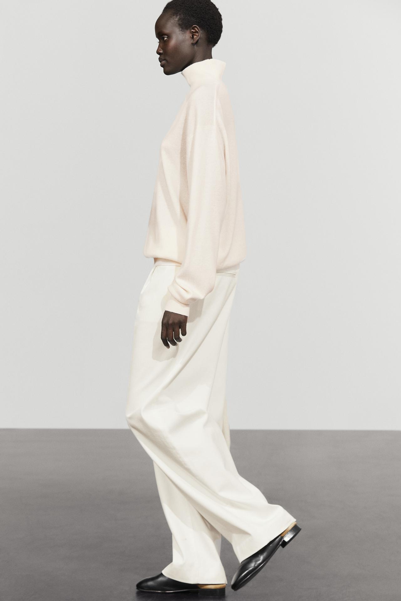 100% cashmere high neck knit sweater — CREAM