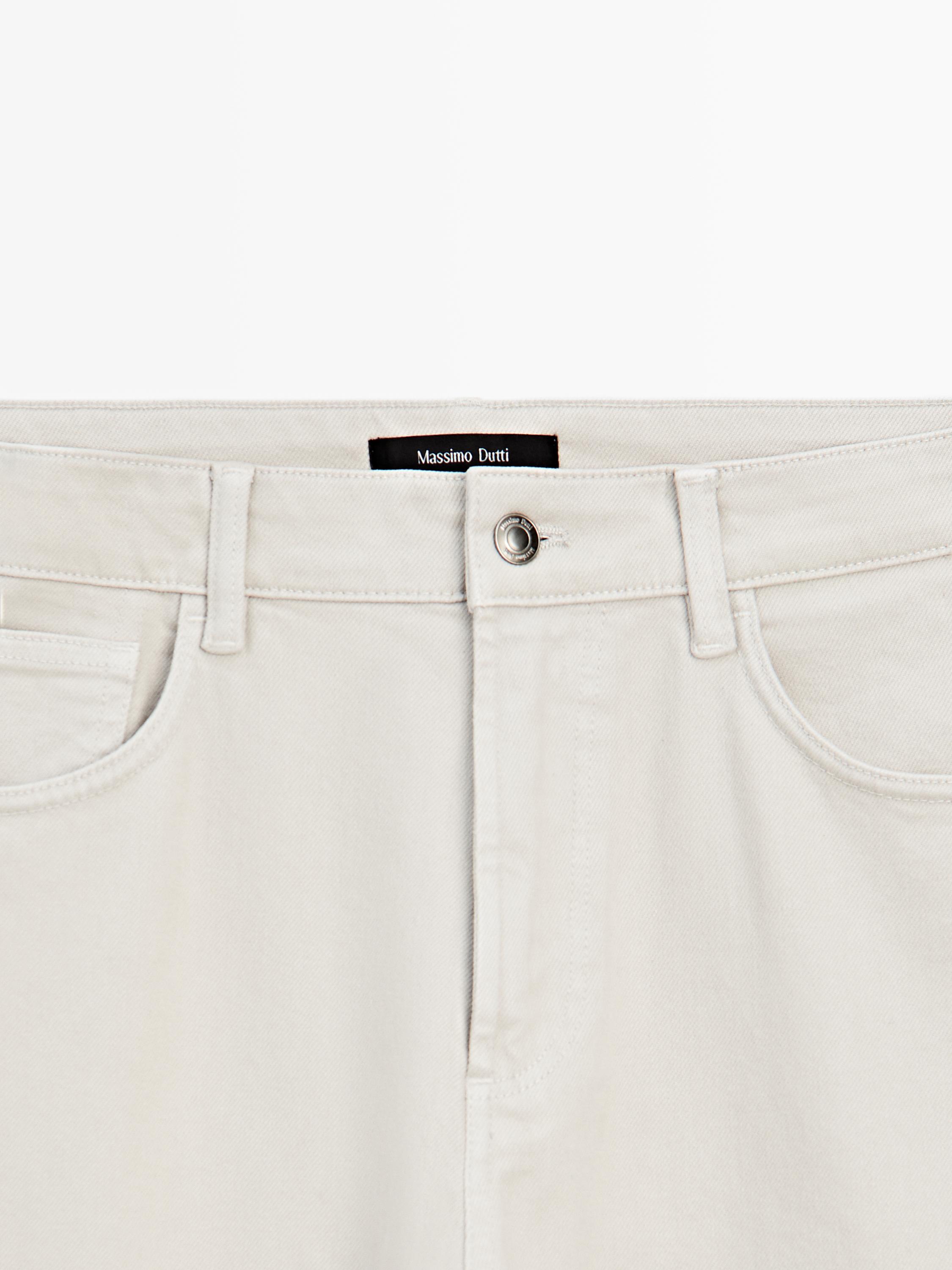 Slim fit jeans