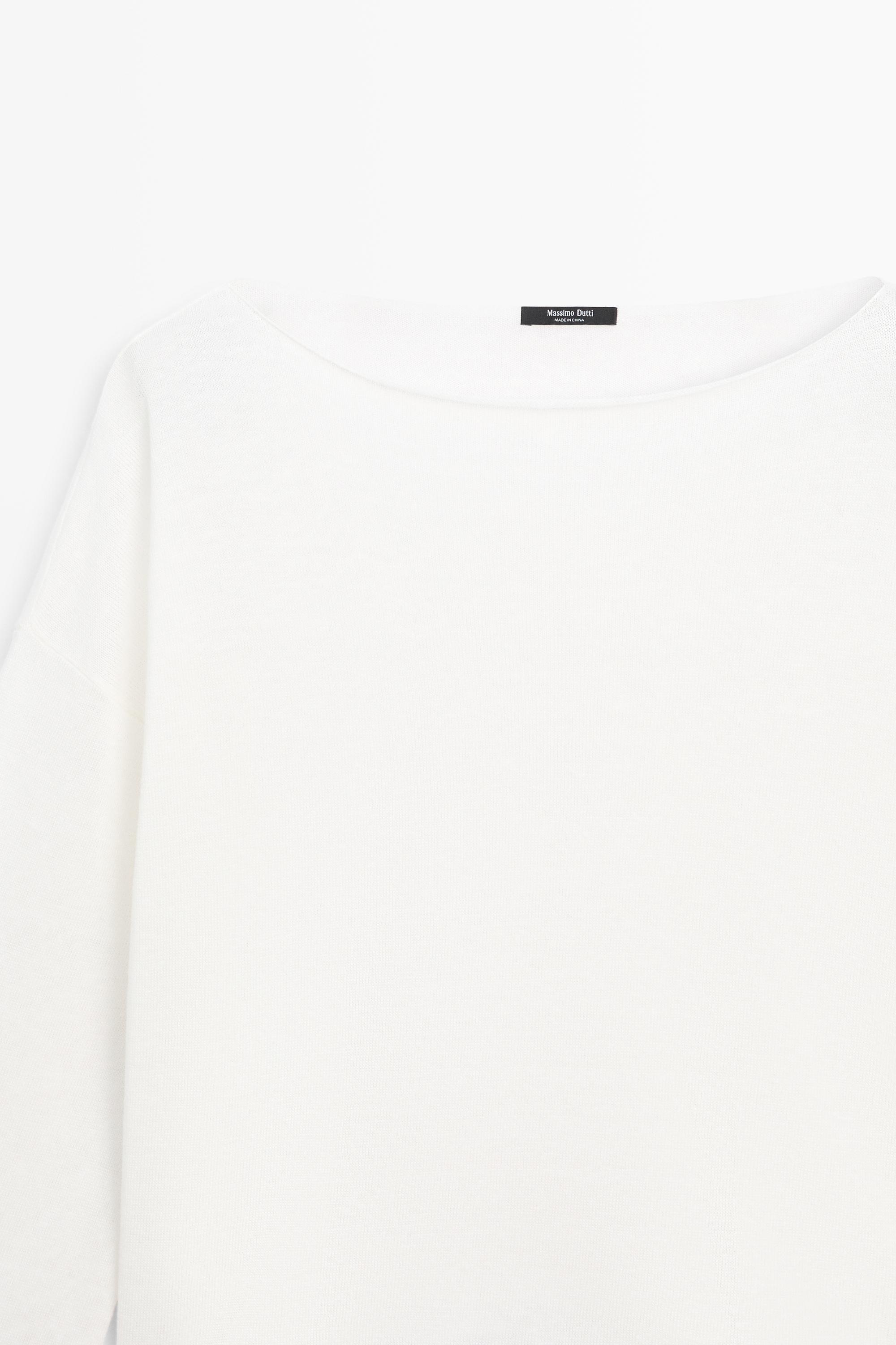 100% linen knit boat neck sweater · Off White, Navy Blue, Sky Blue 