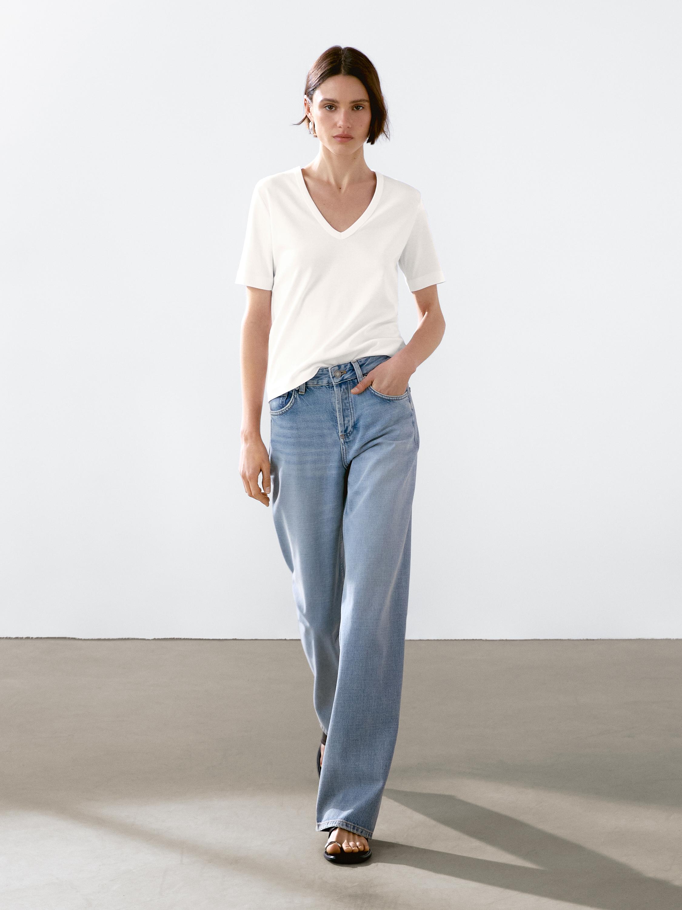 100% cotton interlock V-neck T-shirt — WHITE