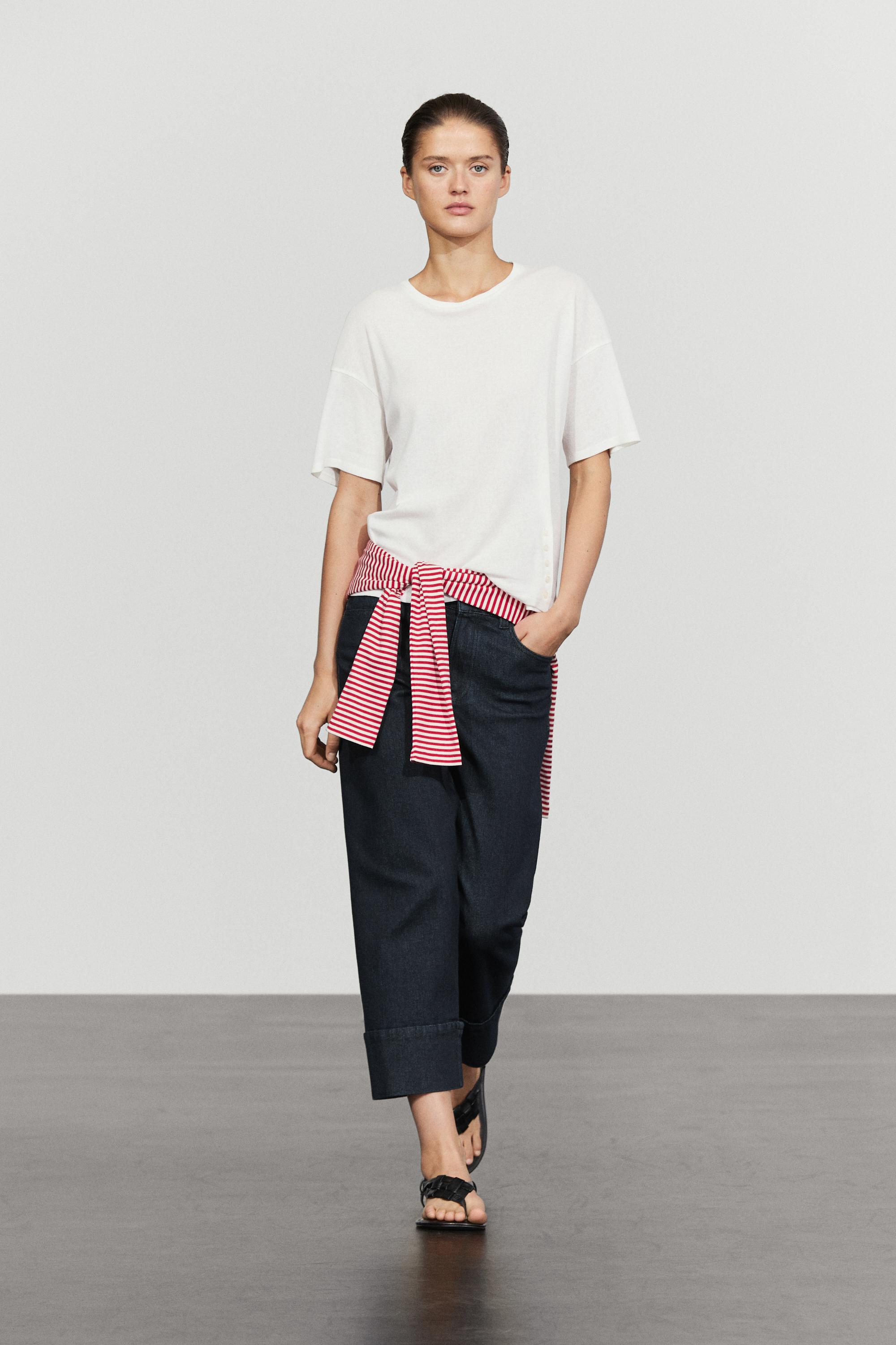 Button-detail short sleeve T-shirt