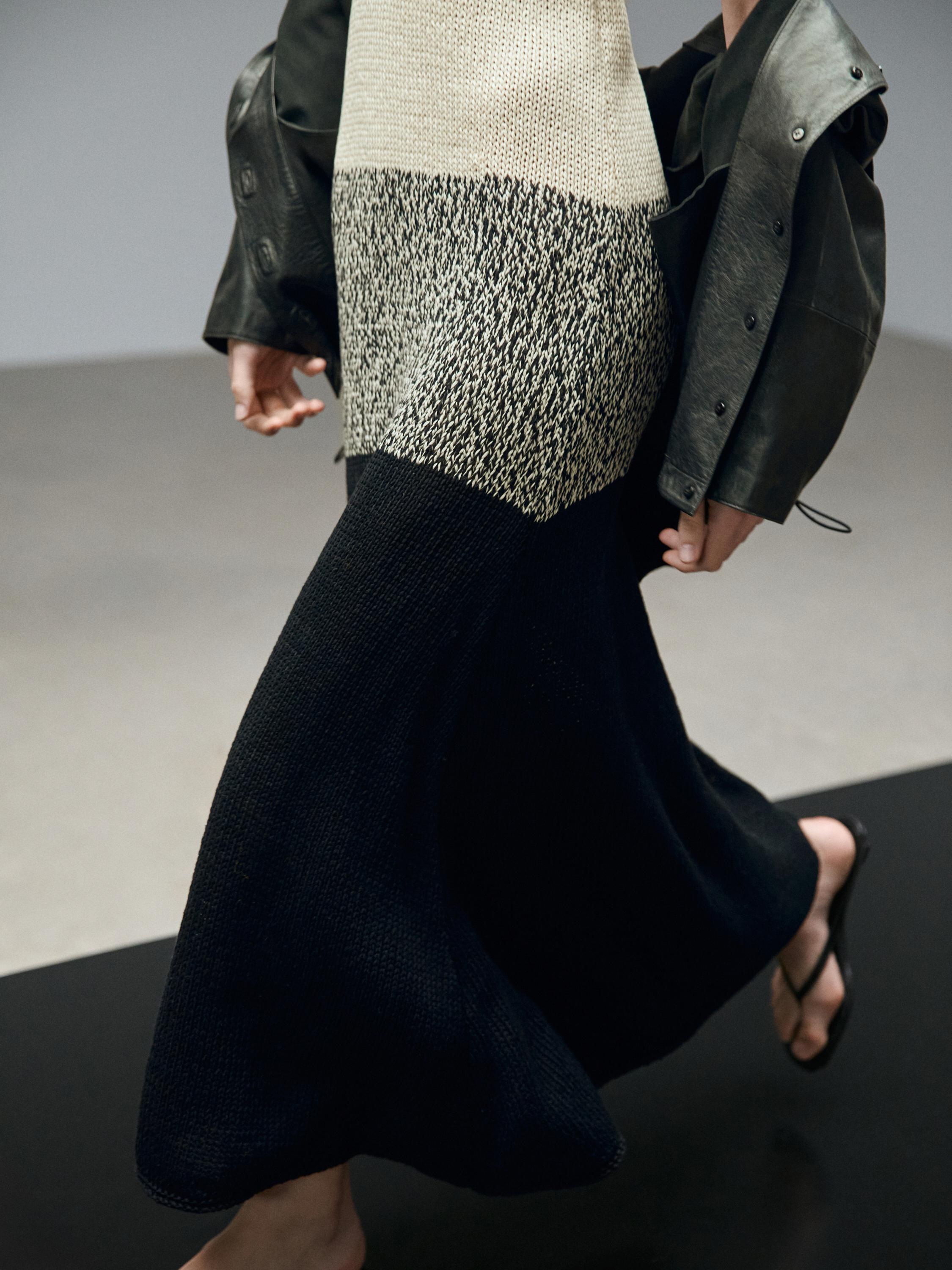 100% cotton contrast knit midi dress — BLACK