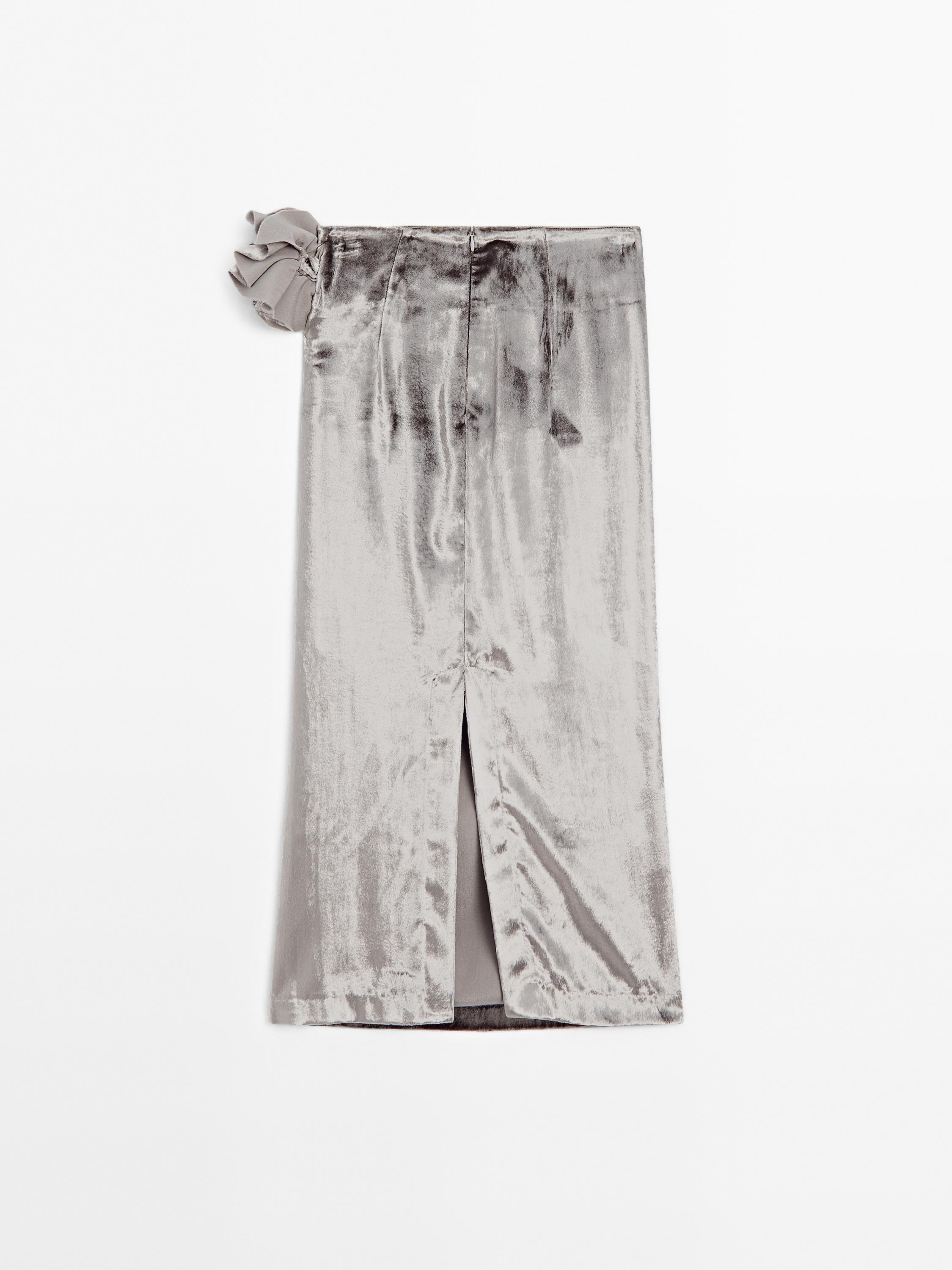 Aksamitna spódnica średniej długości w kwiaty – Studio