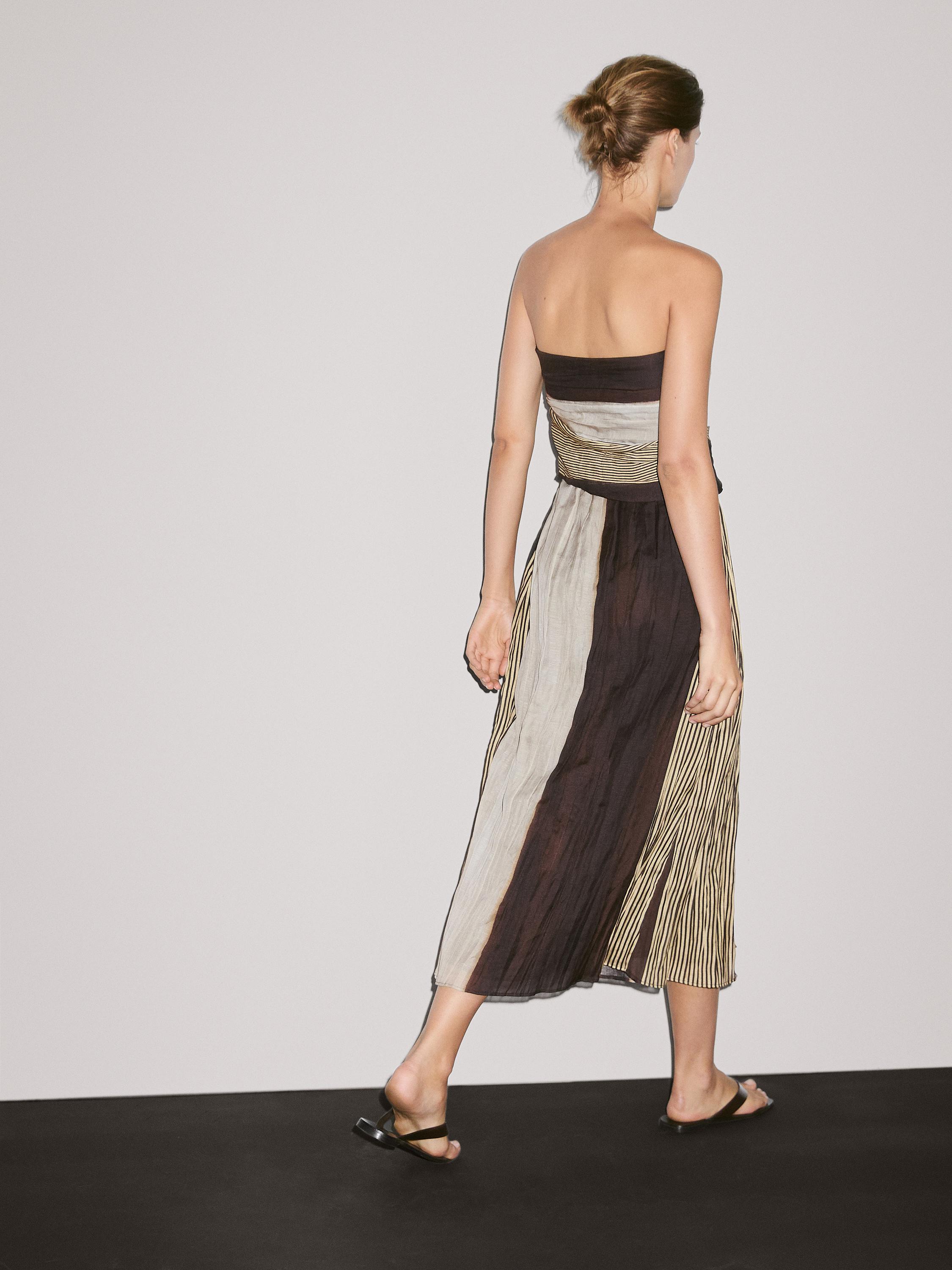 Strapless jurk met plooien