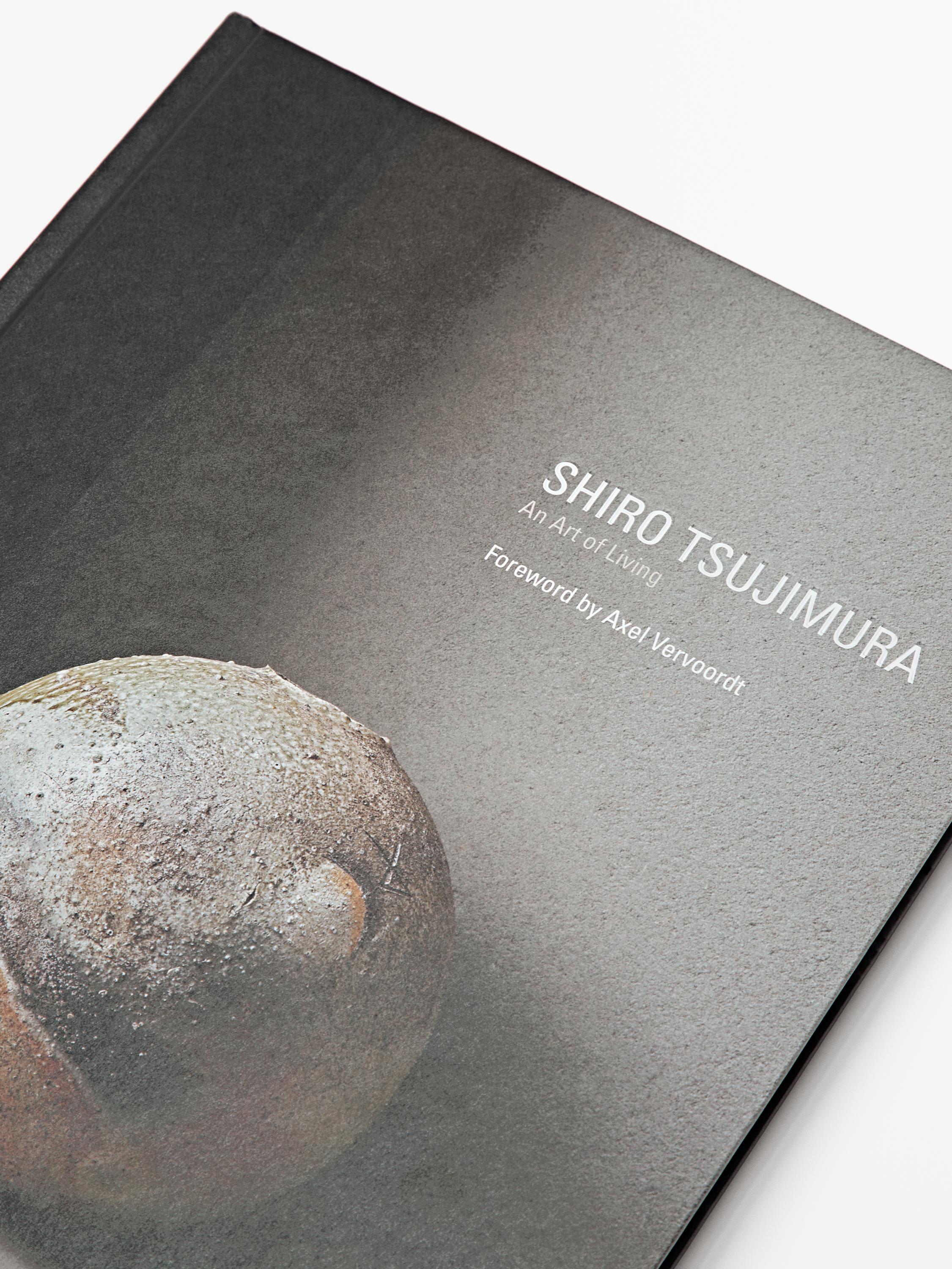 Shiro Tsujimura Book — WHITE