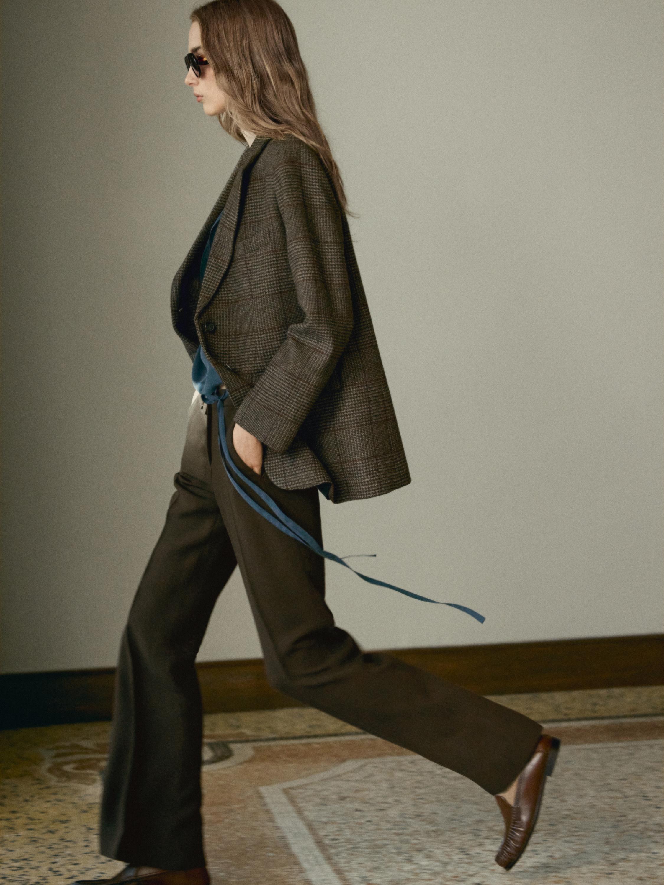 Flared trousers with pocket — Chocolate