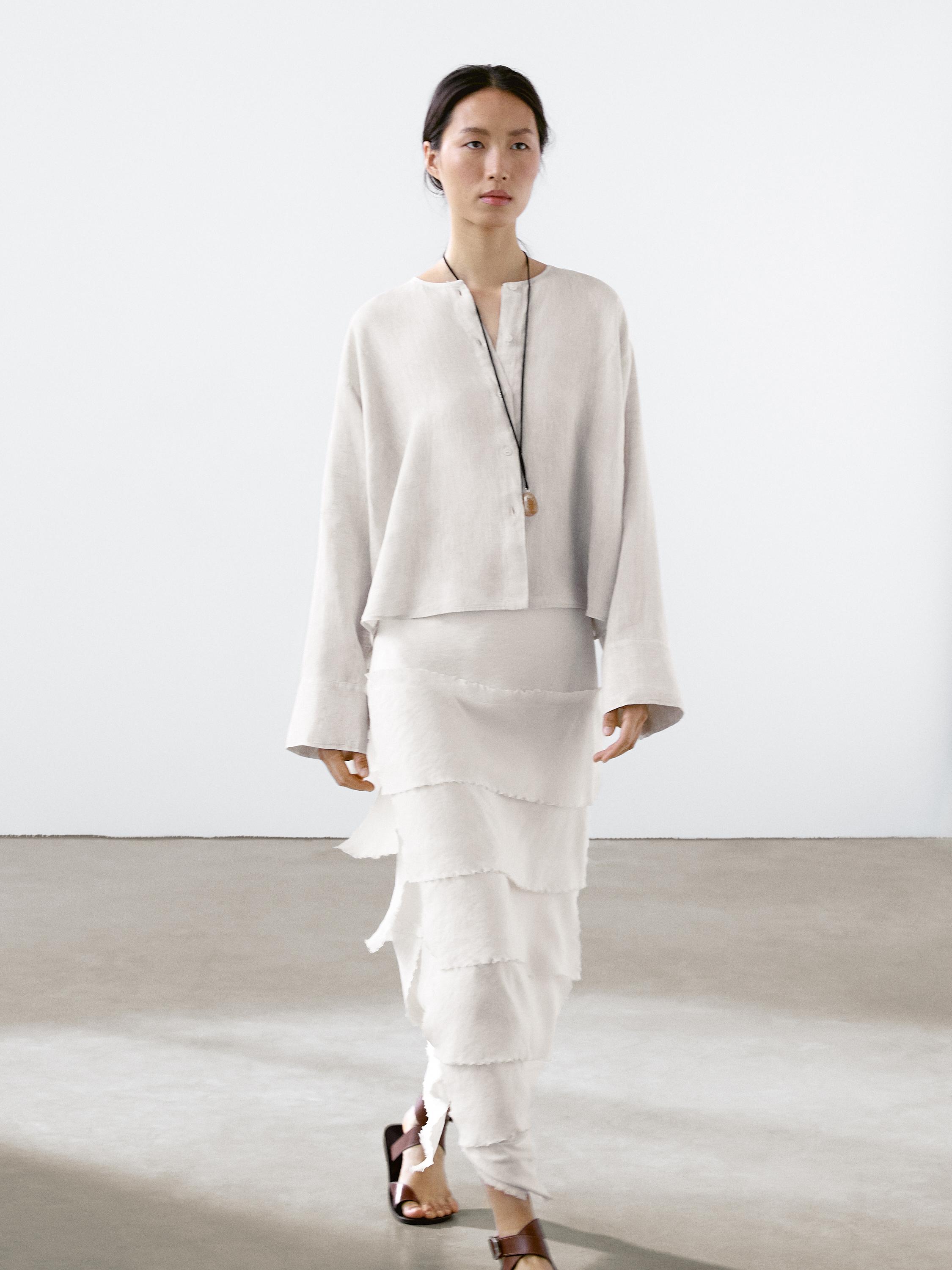 Fließendes Hemd aus 100 % Leinen mit Knöpfen