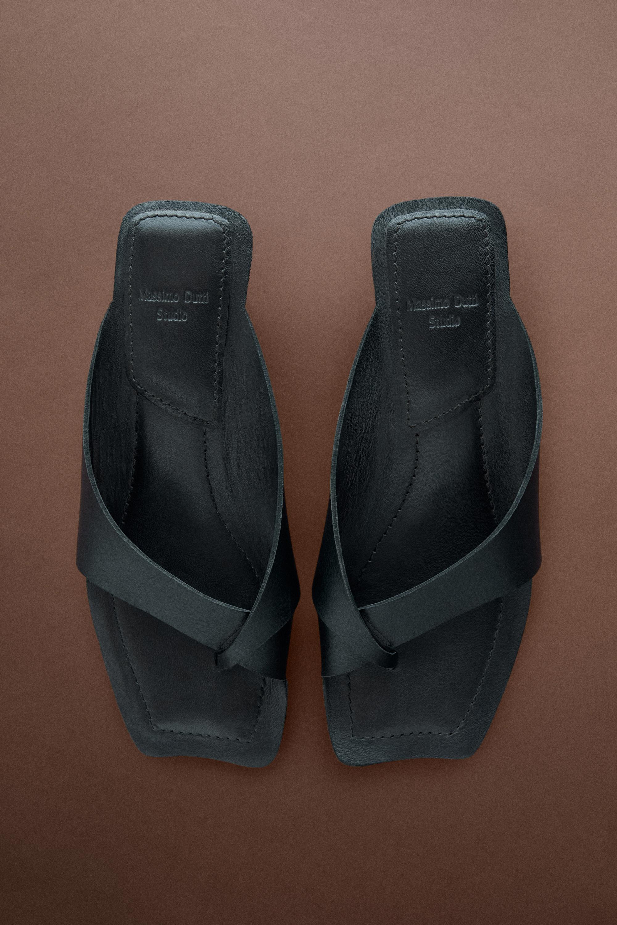 Leather heeled sandals - STUDIO — BLACK