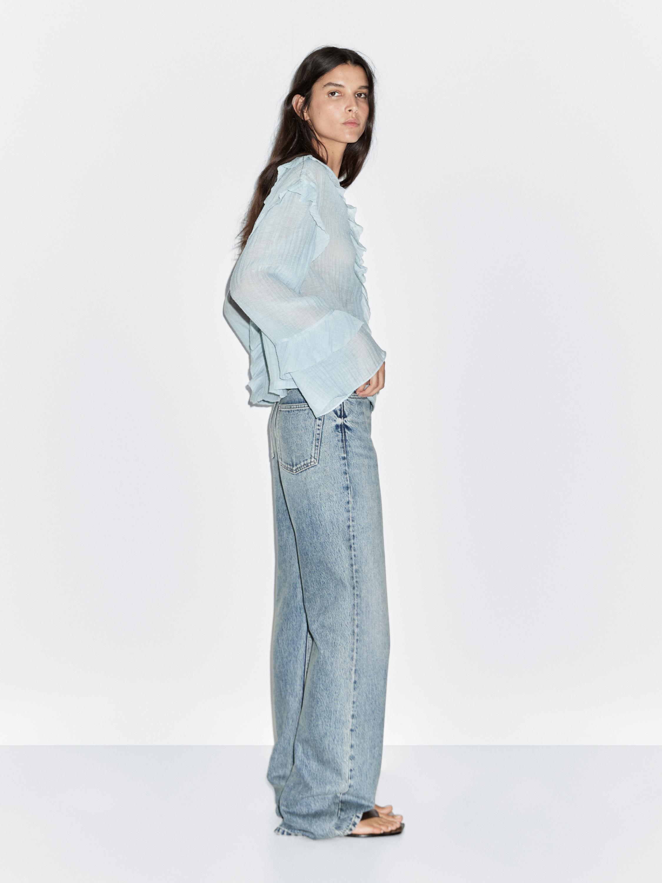 Low-rise straight-leg jeans