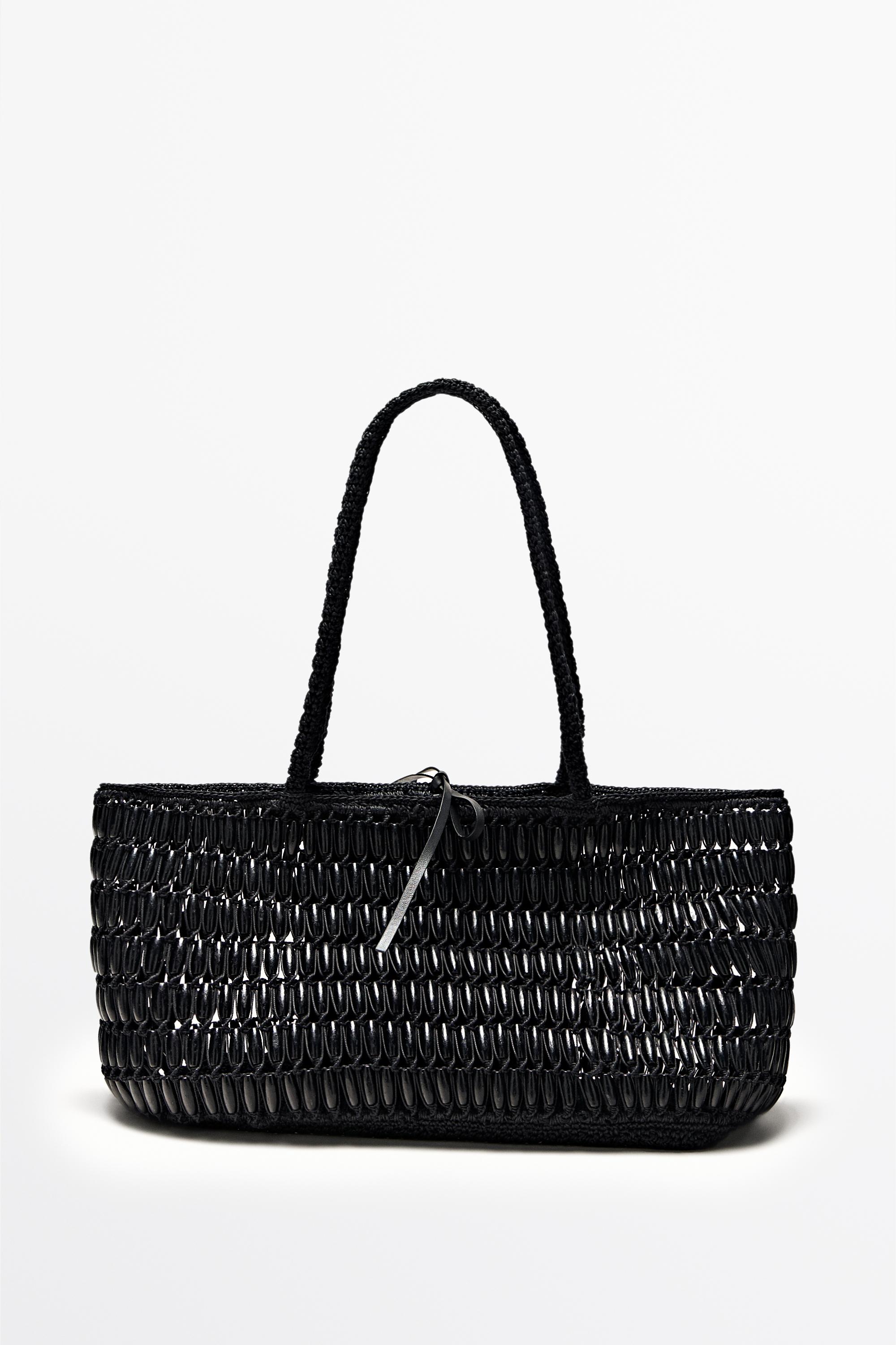 Tote bag with wooden details — BLACK
