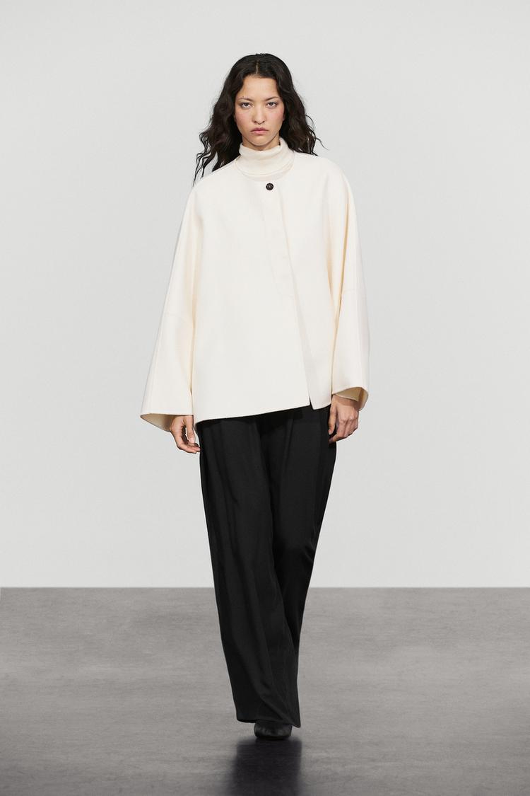 Wool blend voluminous cape coat — Beige