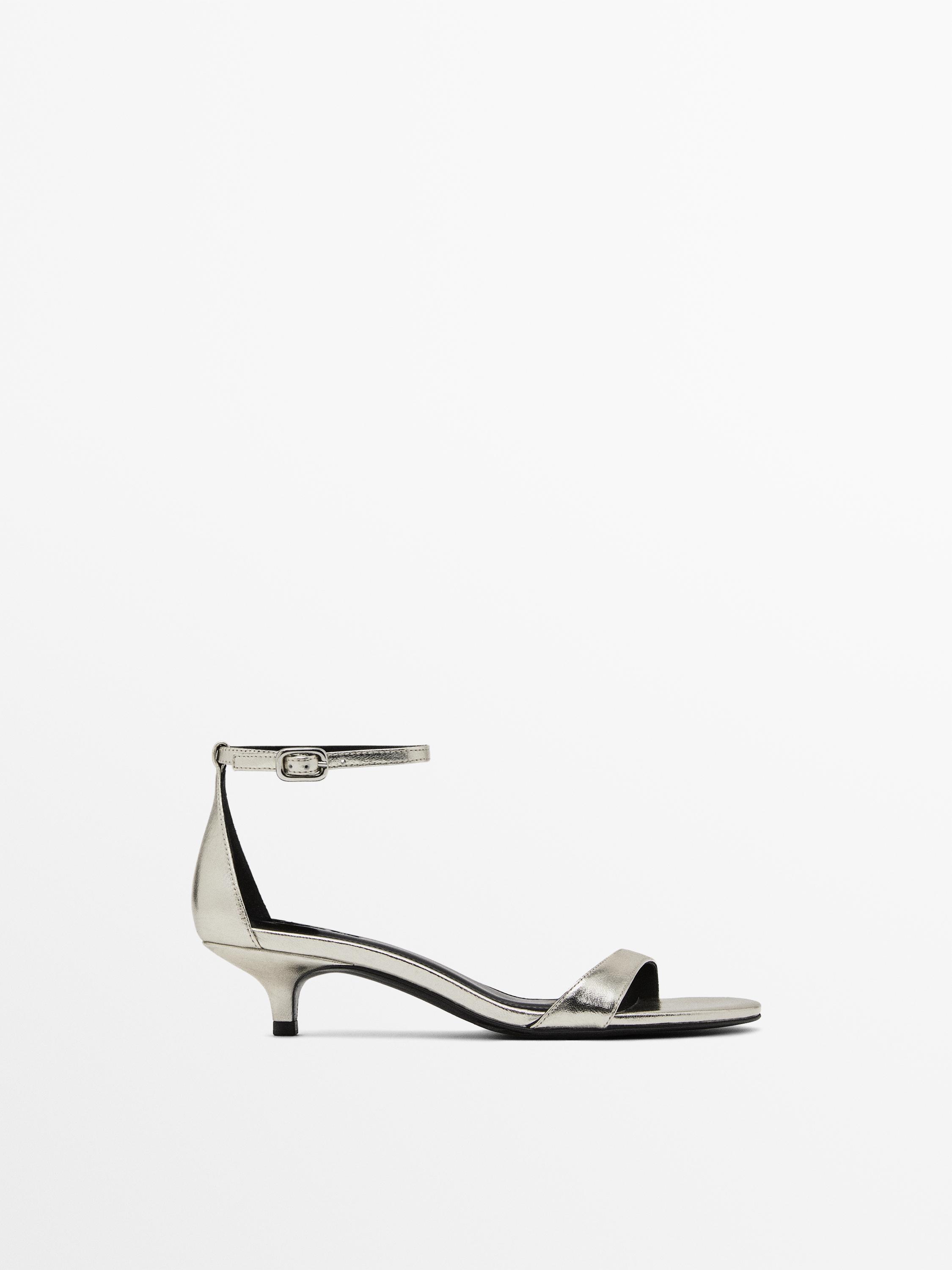 Sandales à talon avec bride métallisée