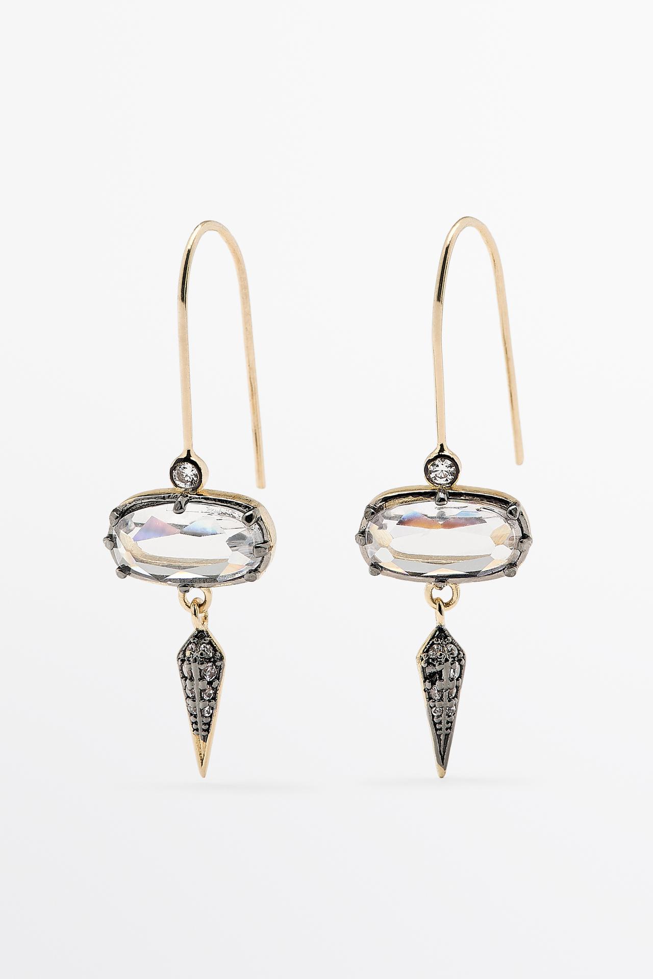 Antique-style earrings — GOLDEN