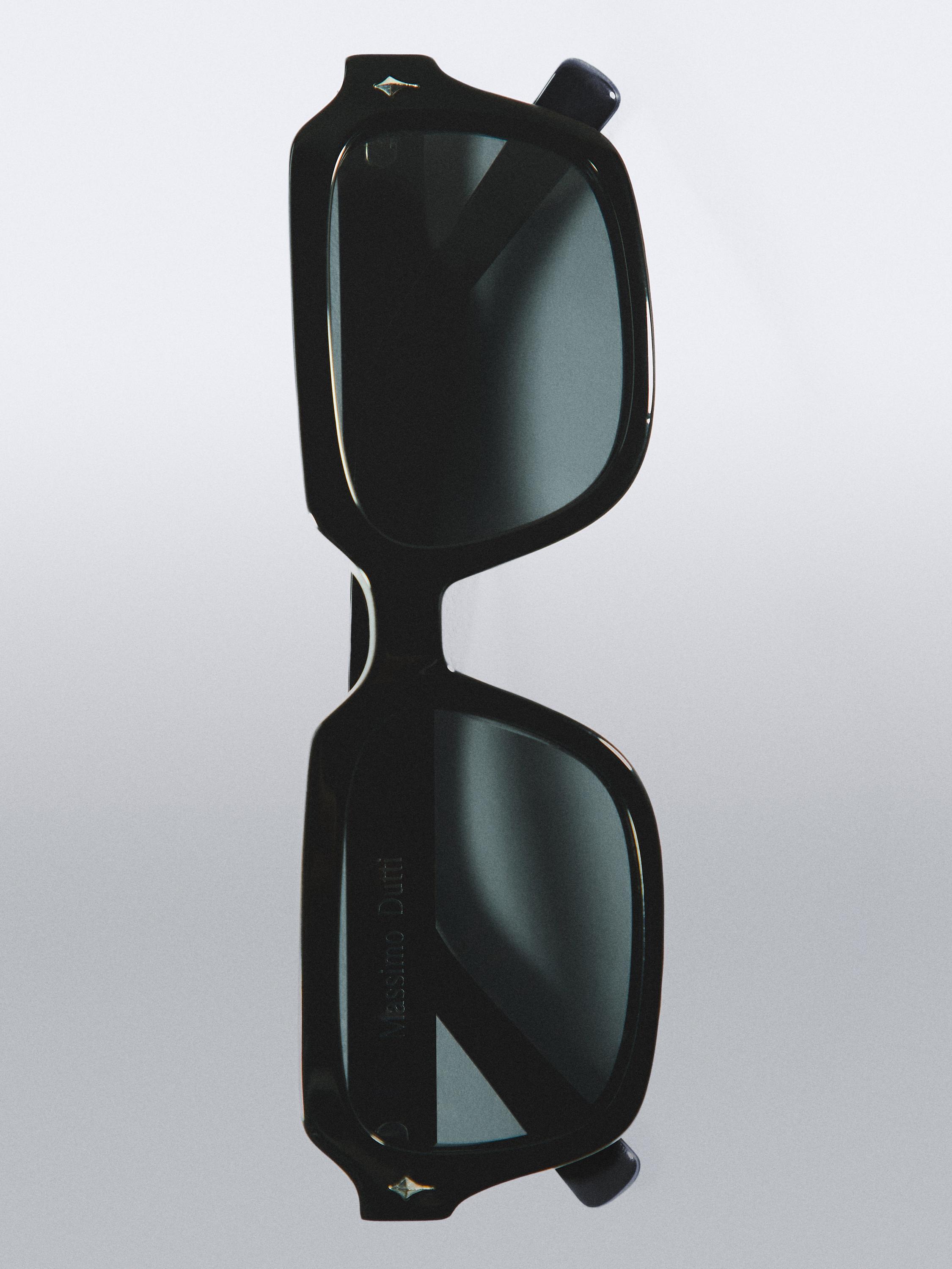 Rectangular sunglasses — BLACK
