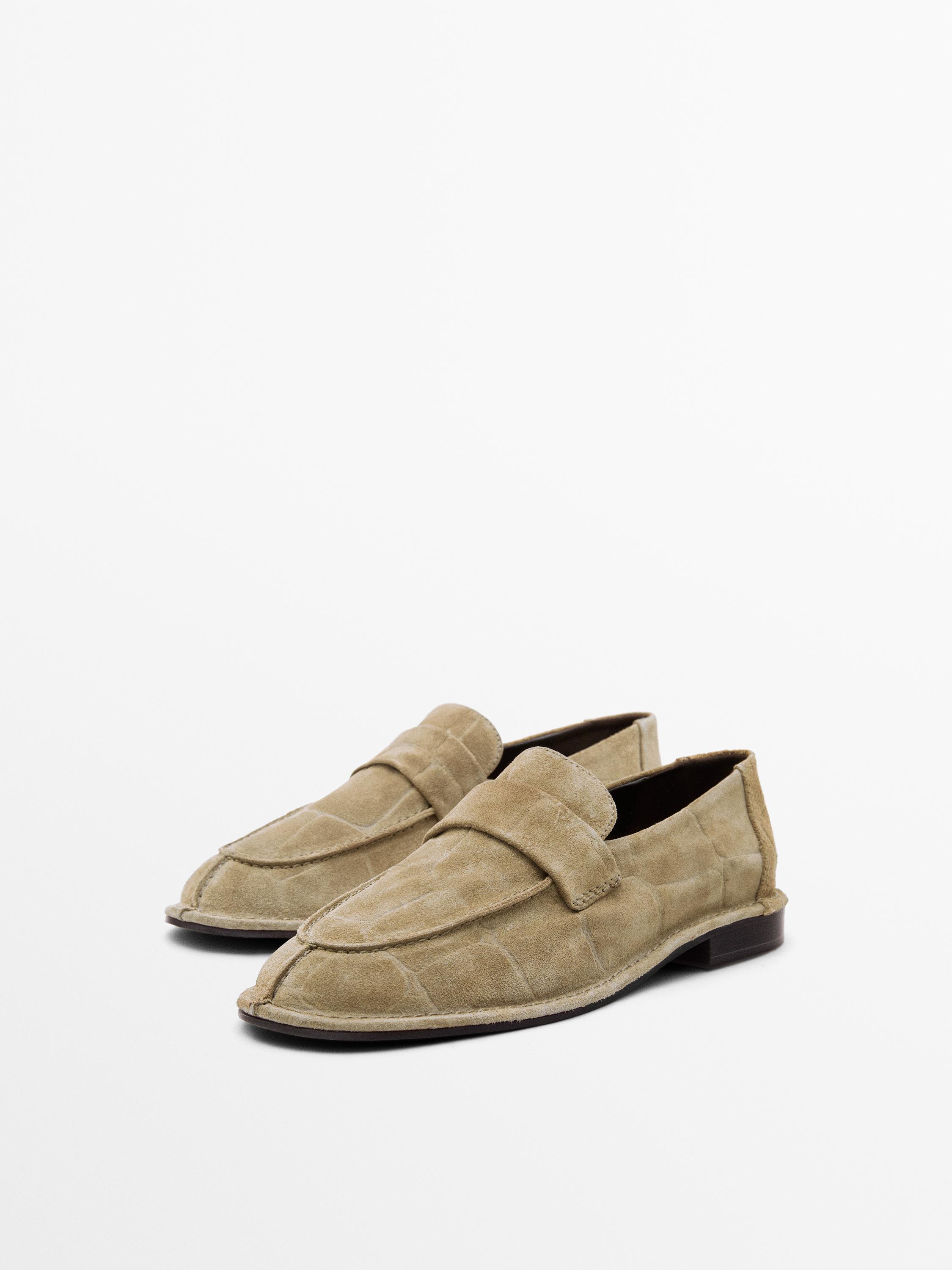 Yumuşak süet deri makosen