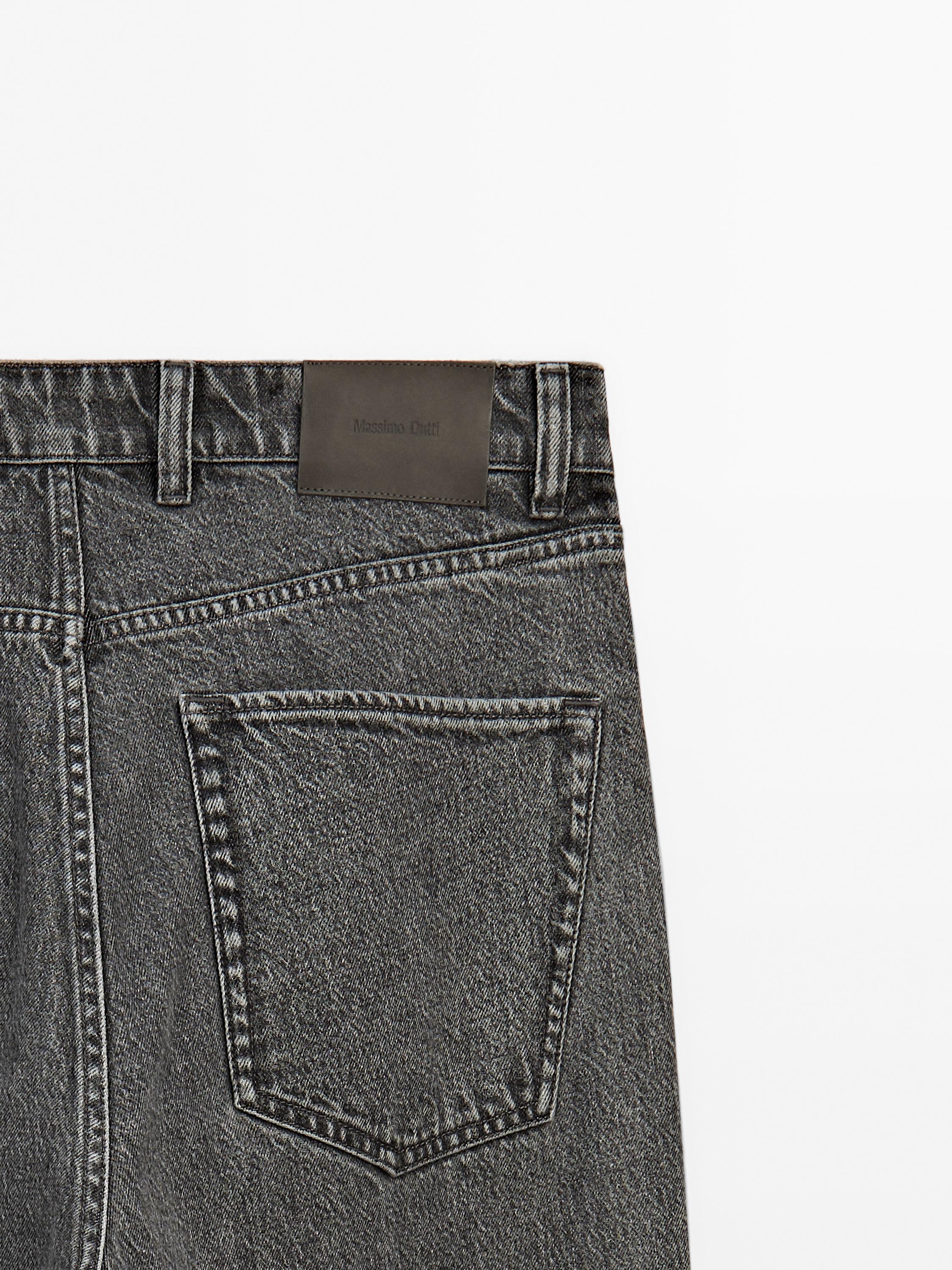 Wide-leg jeans