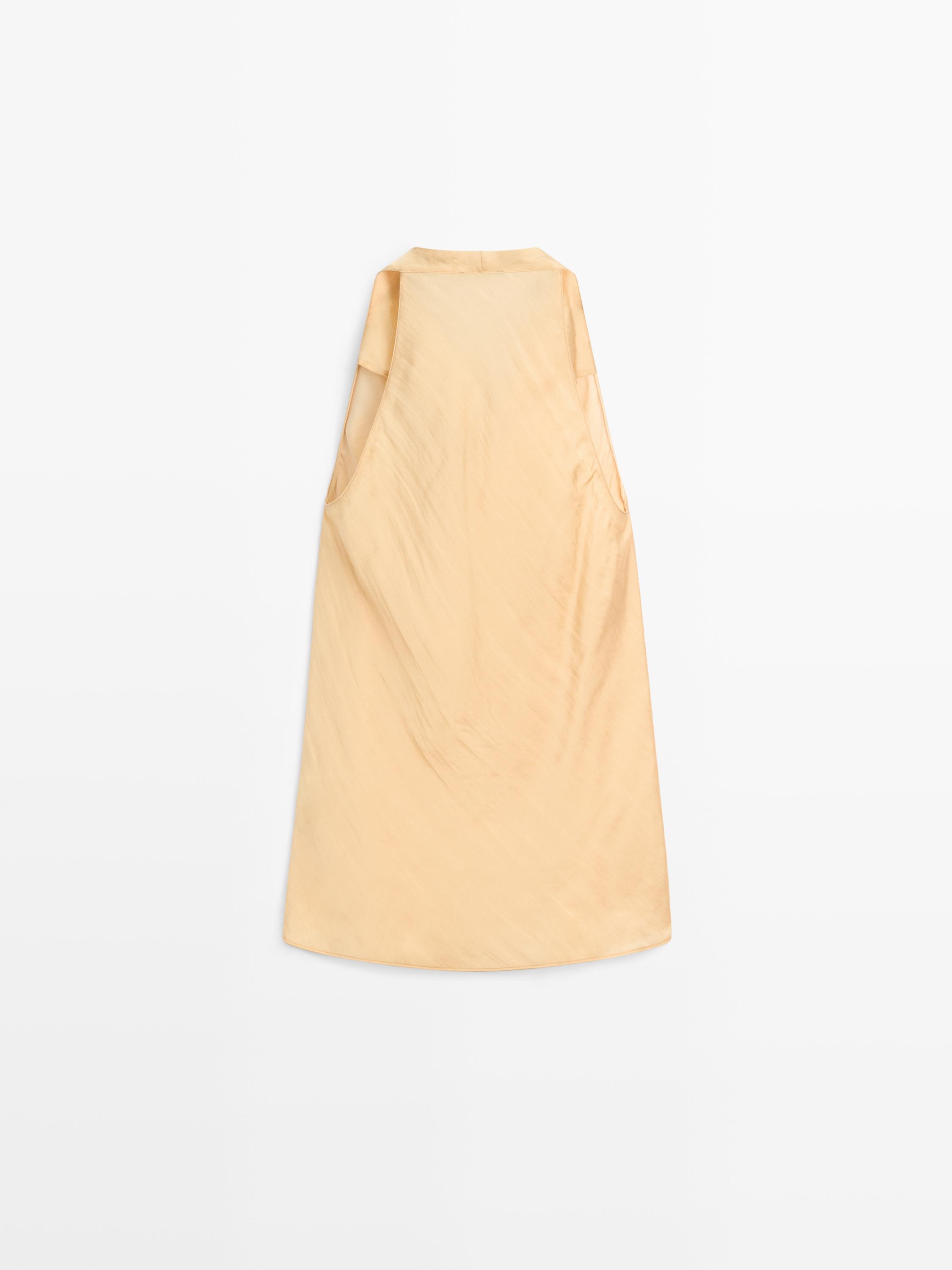 Flowing top with cowl neckline — Vanilla