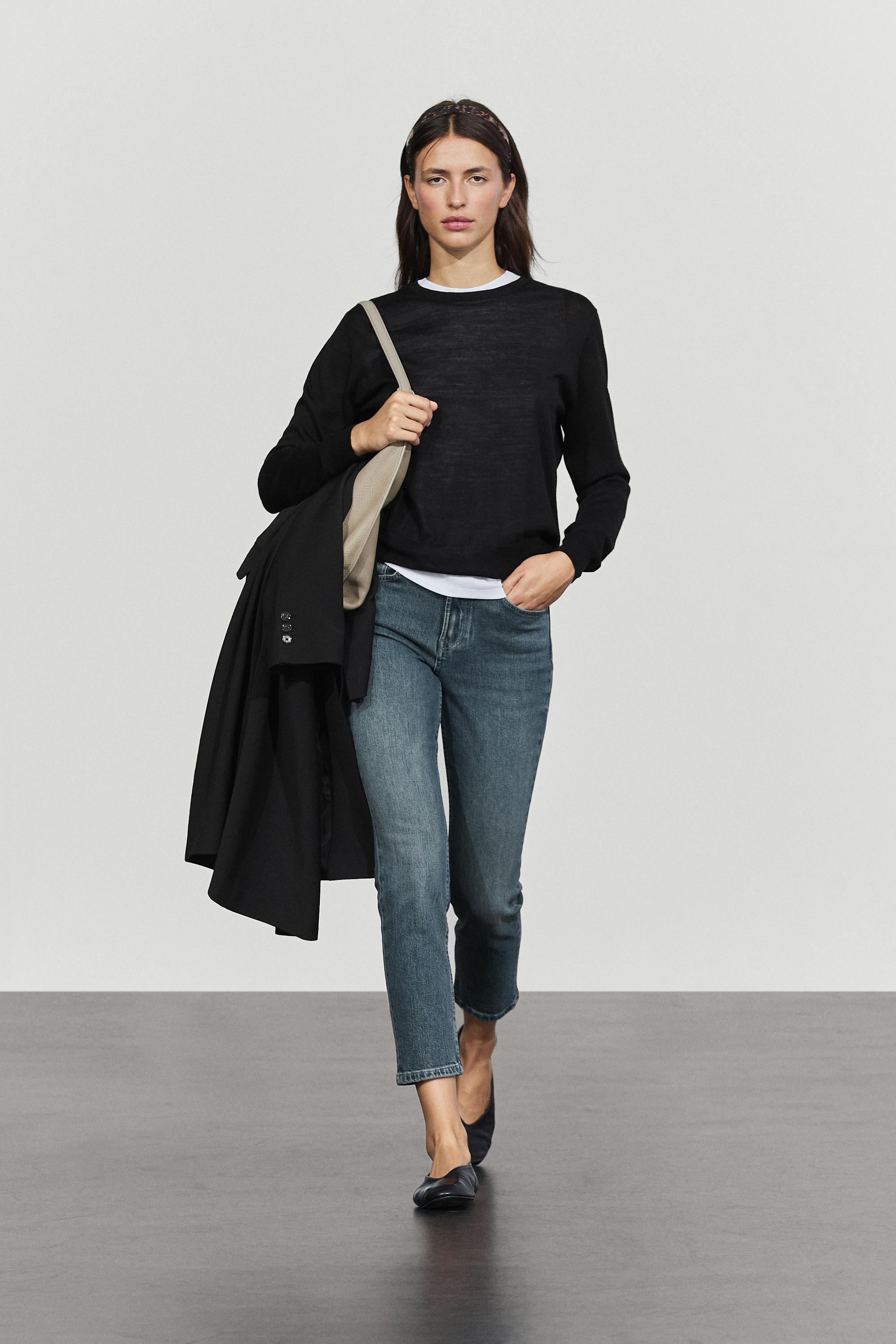 100% wool knit round neck sweater