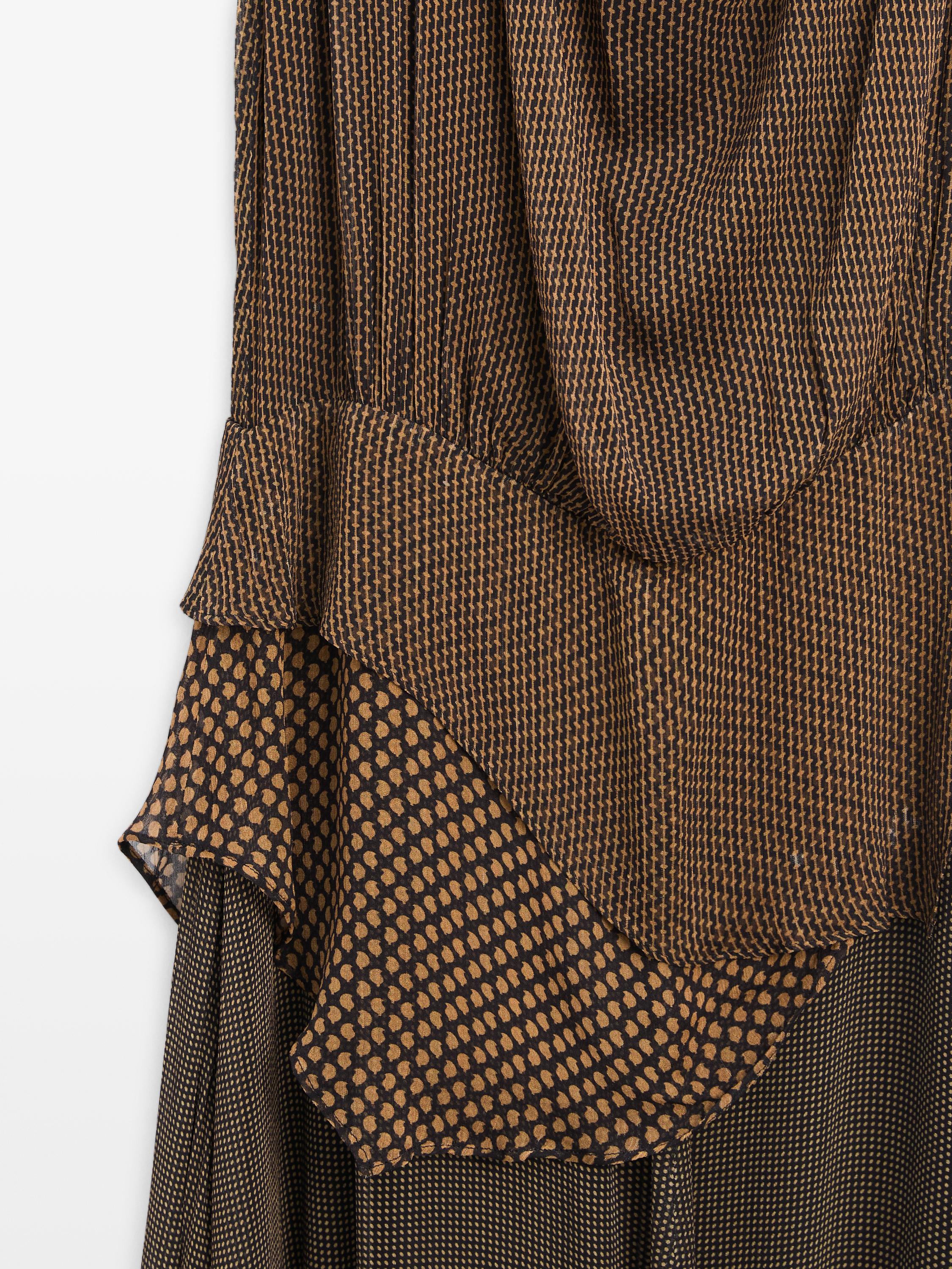 Flowing layered dress with ruffles — Washed