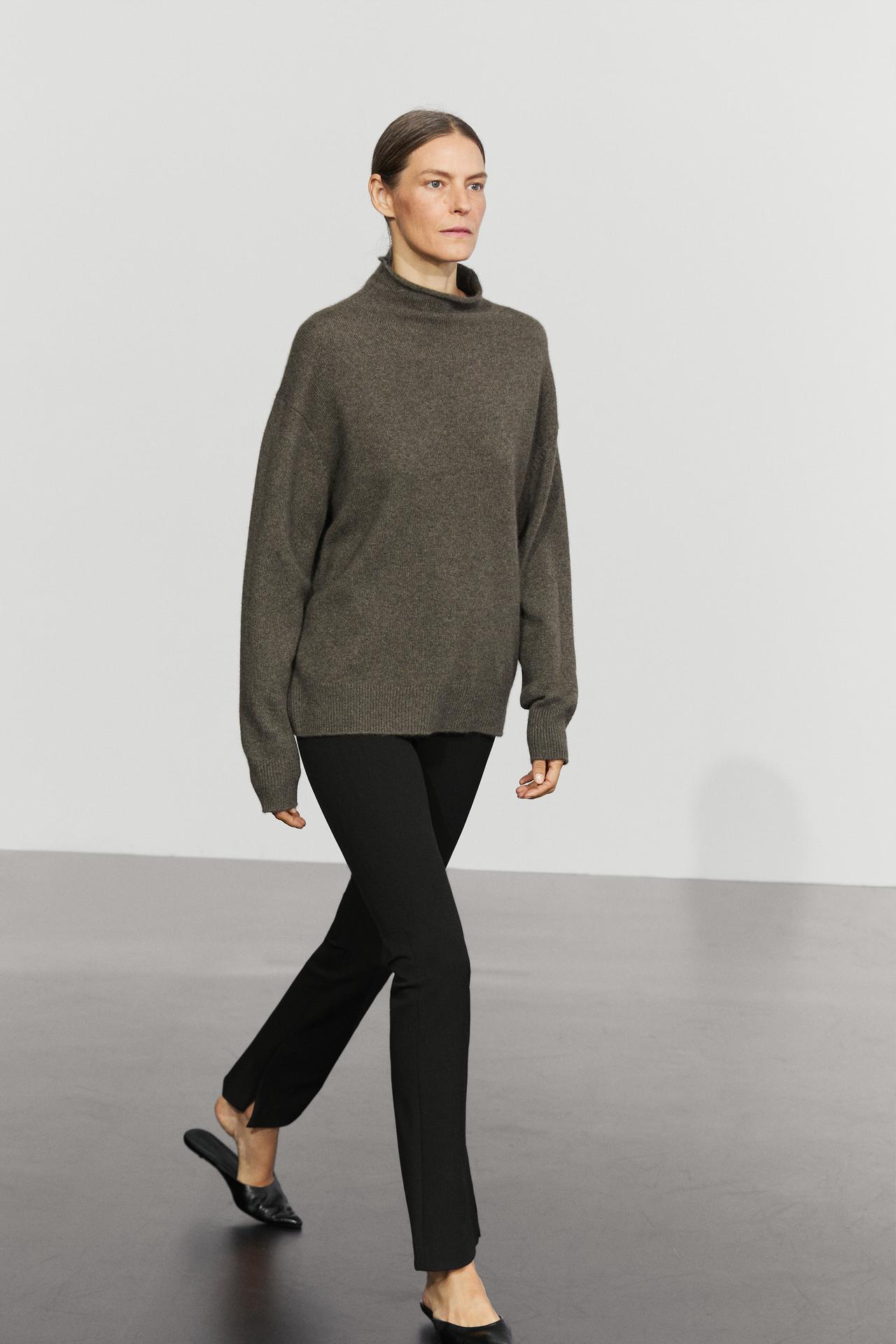 100% cashmere oversize knit sweater — Greyish green
