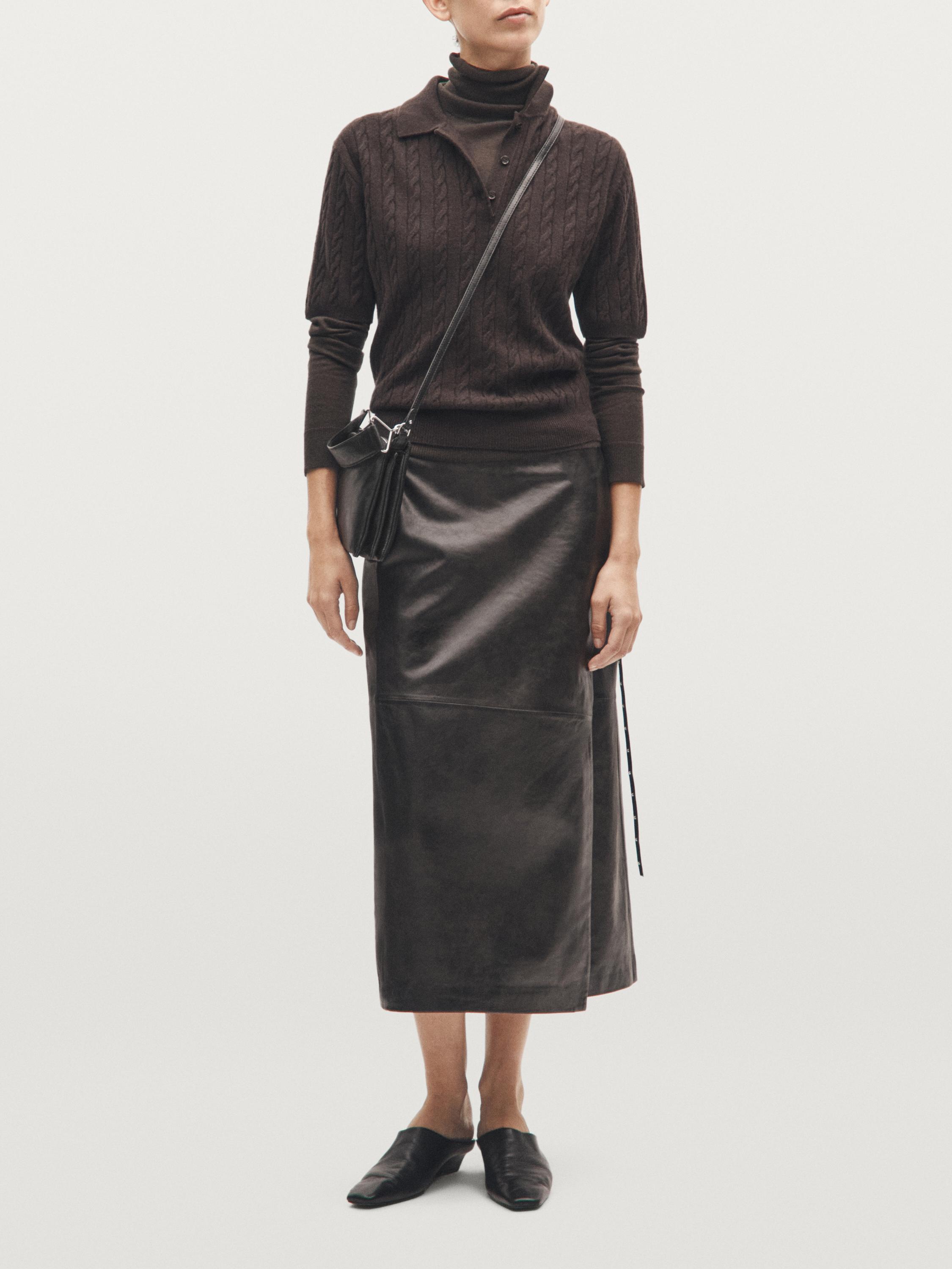 Maza mīkstas ādas soma ar nodalījumiem