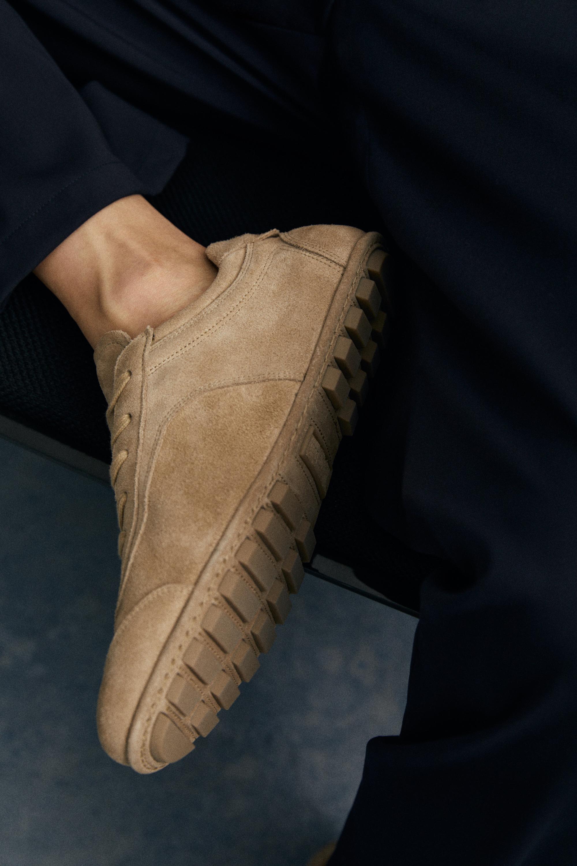 Split suede leather trainers — SAND