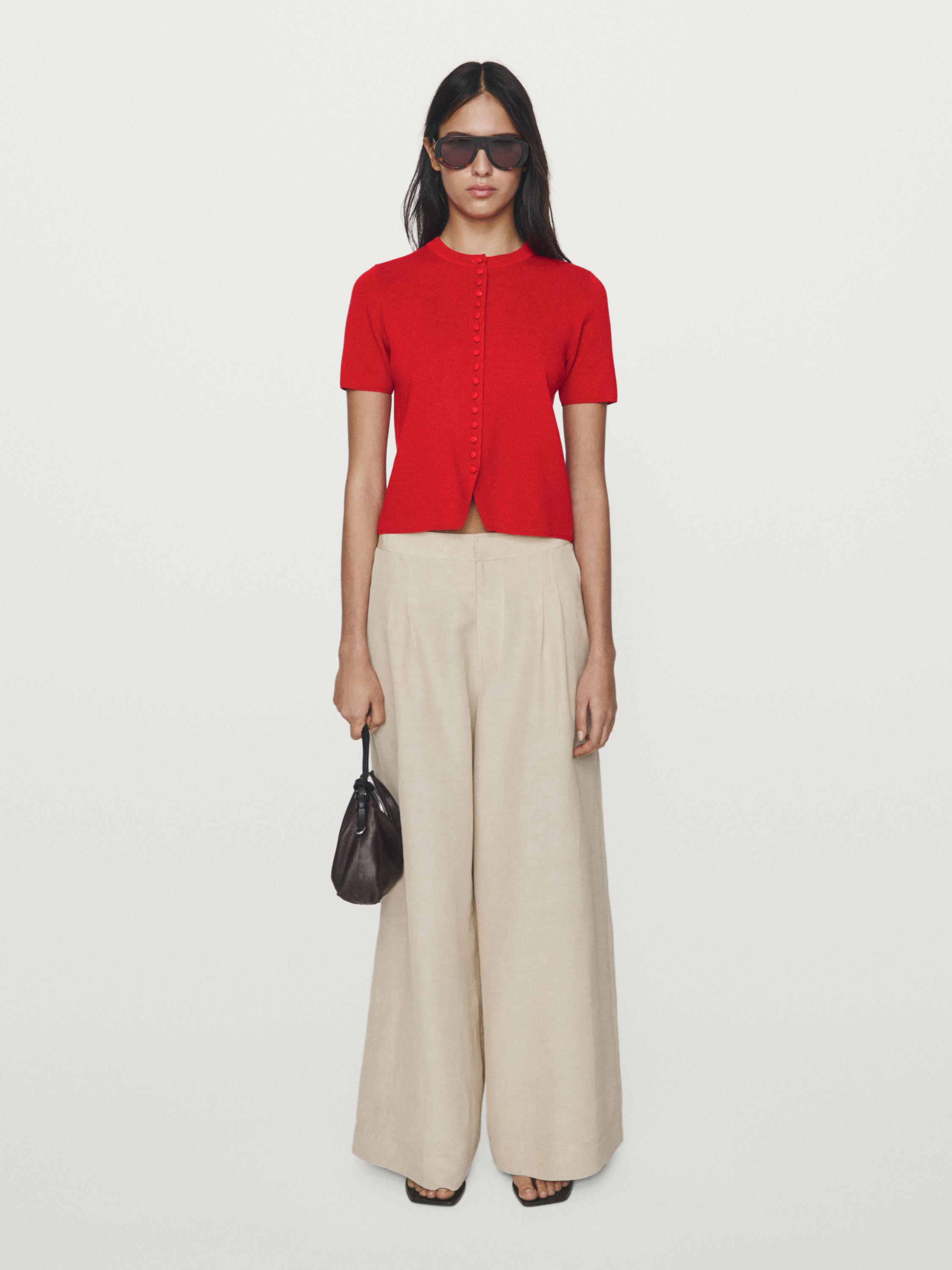 Short sleeve knit cardigan with button details