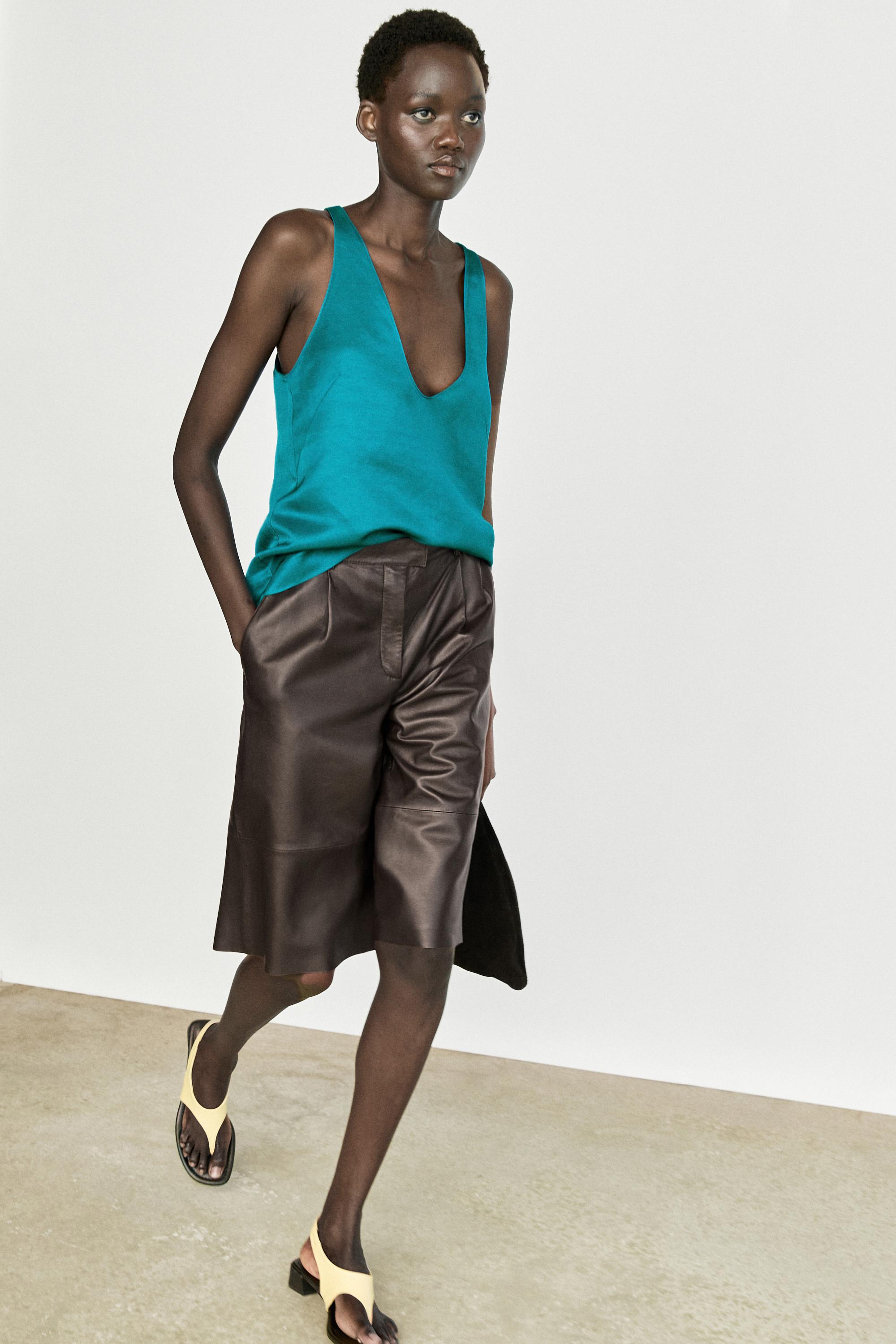 Long nappa leather Bermuda shorts — BROWN